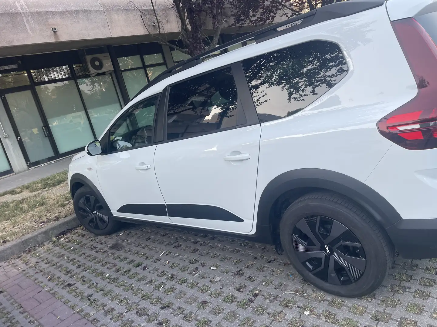 Dacia Jogger TCe 100 ECO-G Comfort Bianco - 2