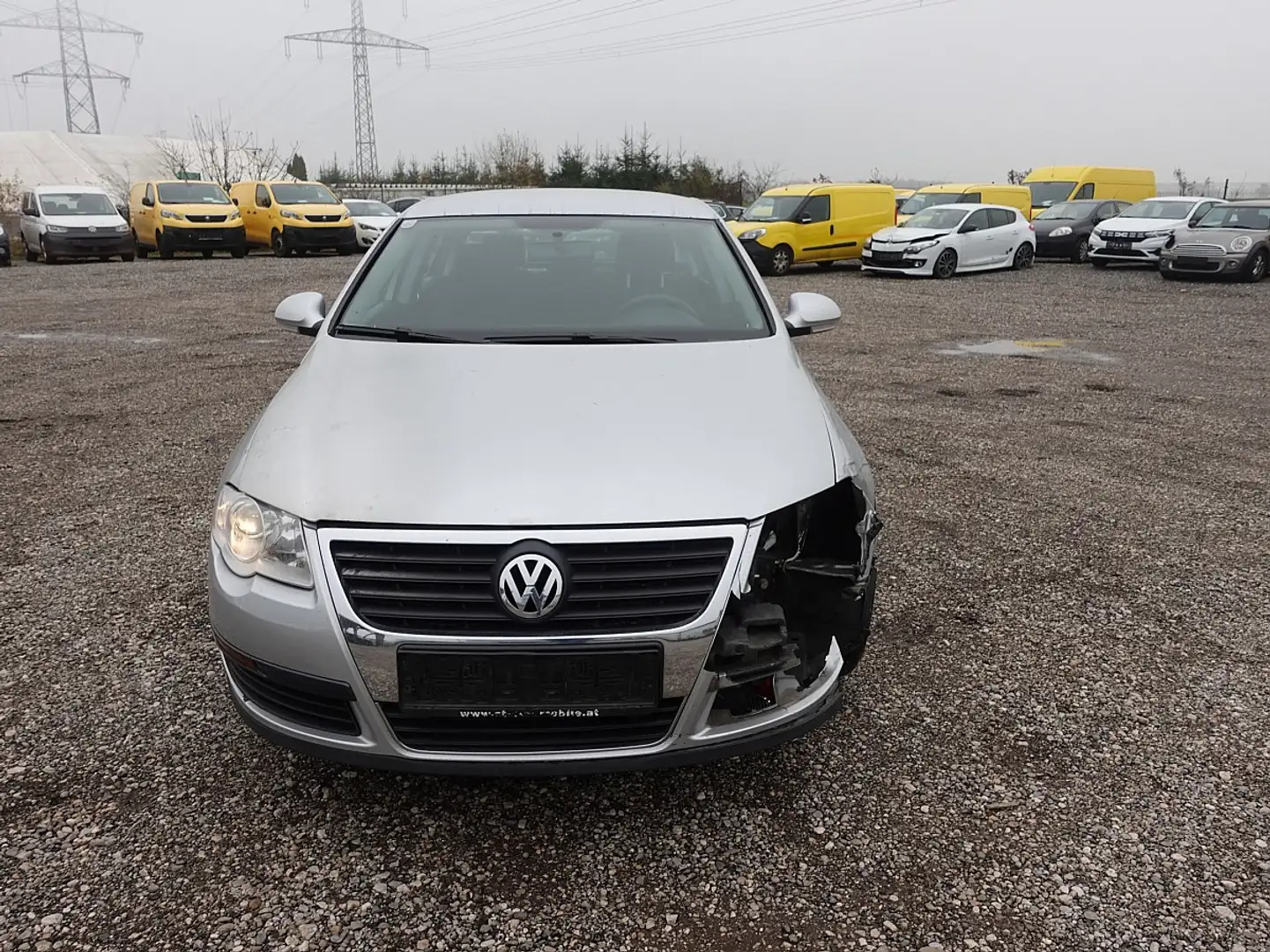 Volkswagen Passat 1,9 TDI Grau - 2