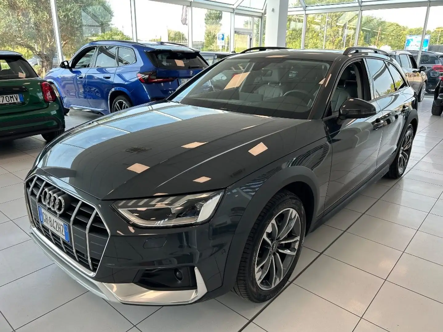 Audi A4 allroad 40 TDI 204 CV S tronic Business Evolution Grigio - 1