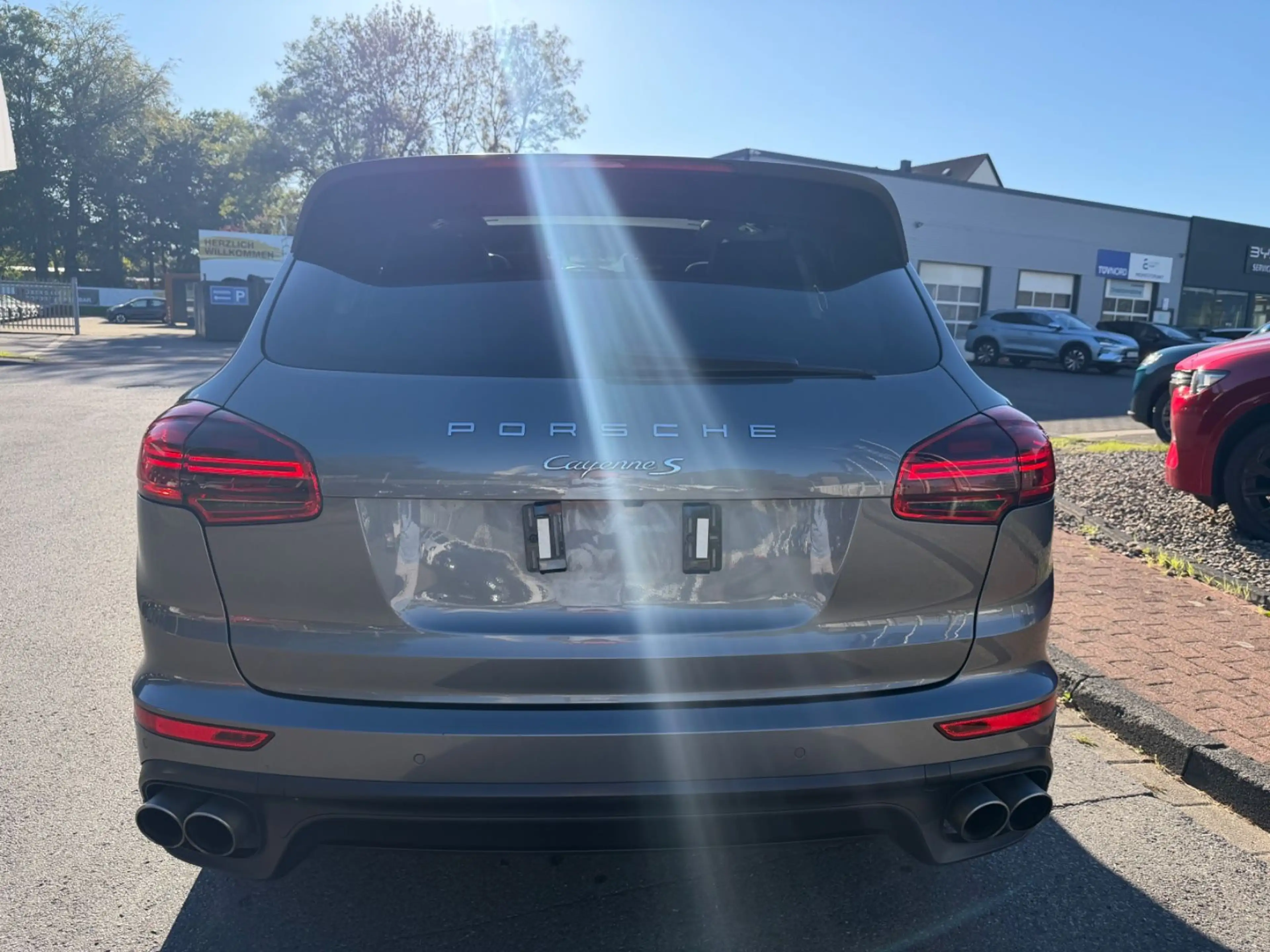 Porsche Cayenne 4,2 V8/CAYENNE S/SPORT/NAVI/LEDER/360"/PANO/LED! — photo 5