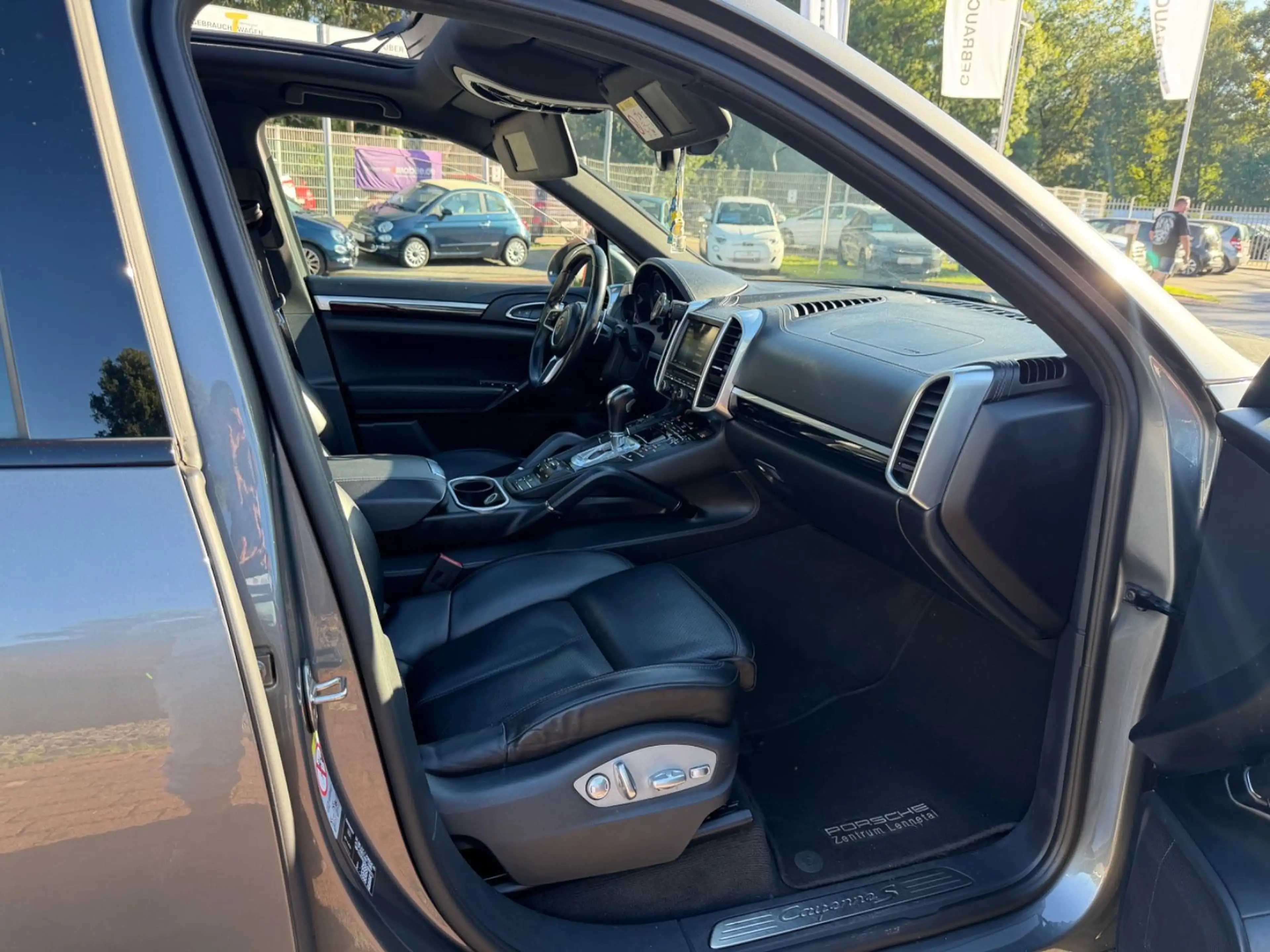 Porsche Cayenne 4,2 V8/CAYENNE S/SPORT/NAVI/LEDER/360"/PANO/LED! — photo 12