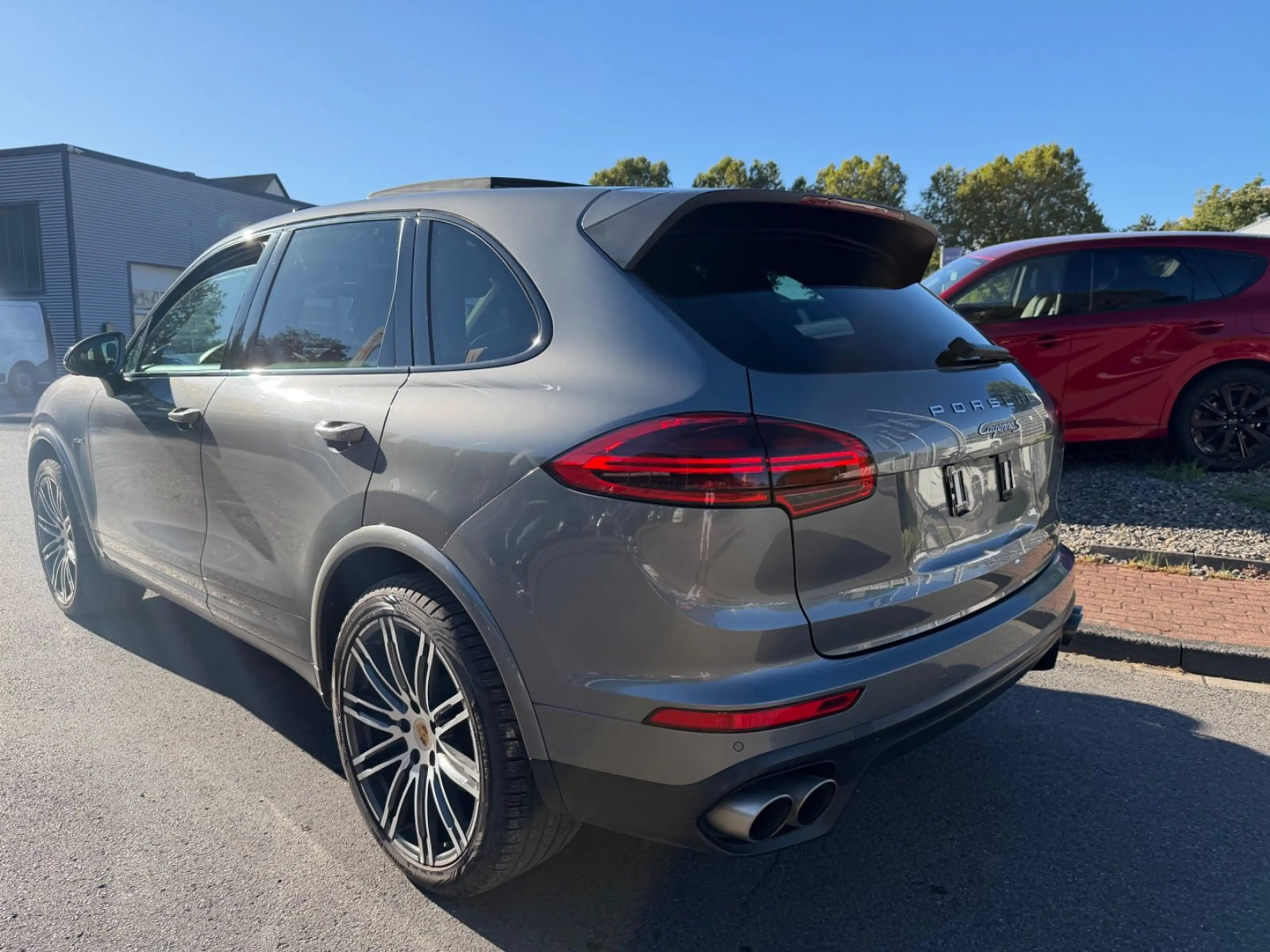 Porsche Cayenne 4,2 V8/CAYENNE S/SPORT/NAVI/LEDER/360"/PANO/LED! — photo 4
