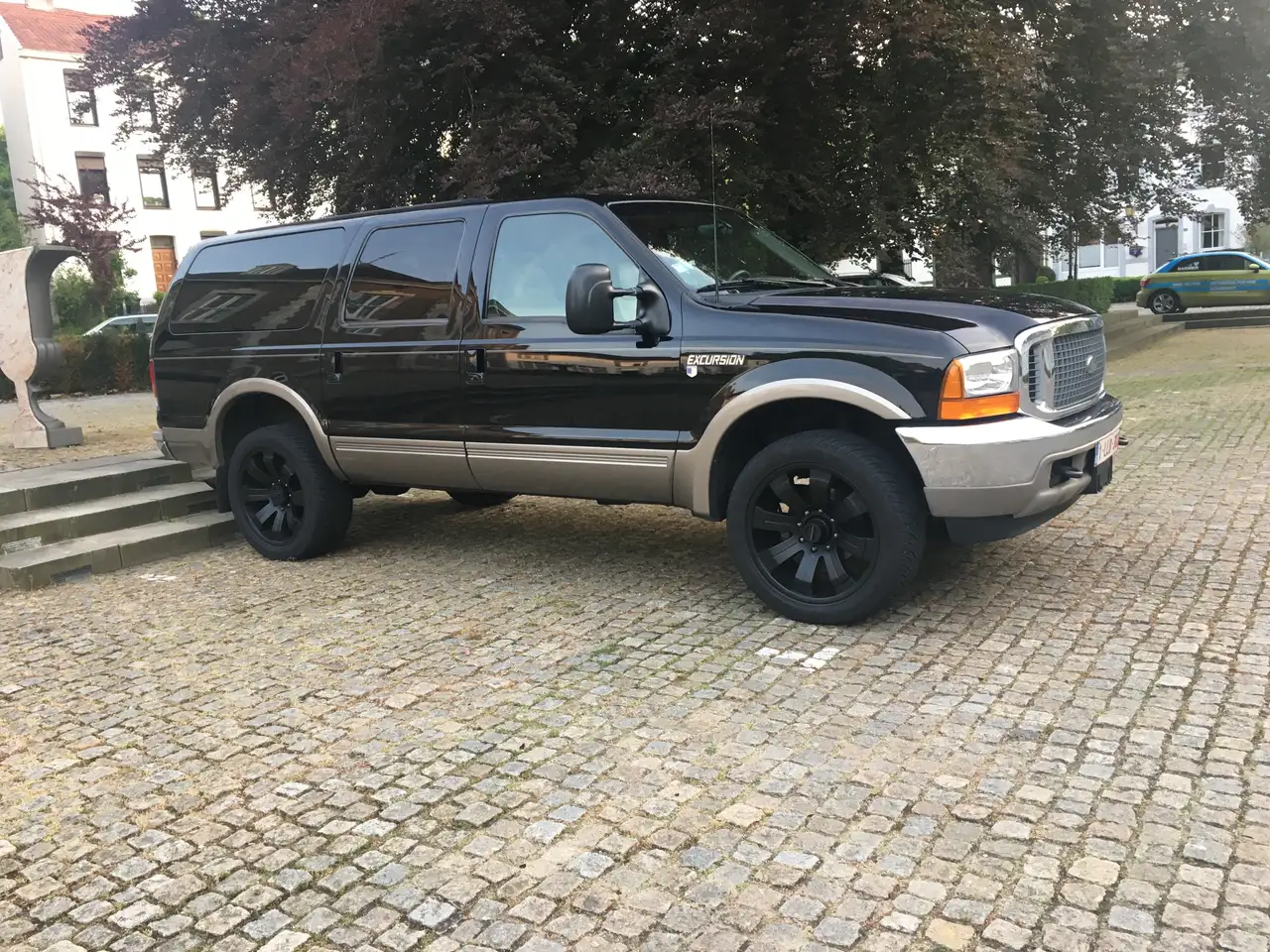 Ford Excursion