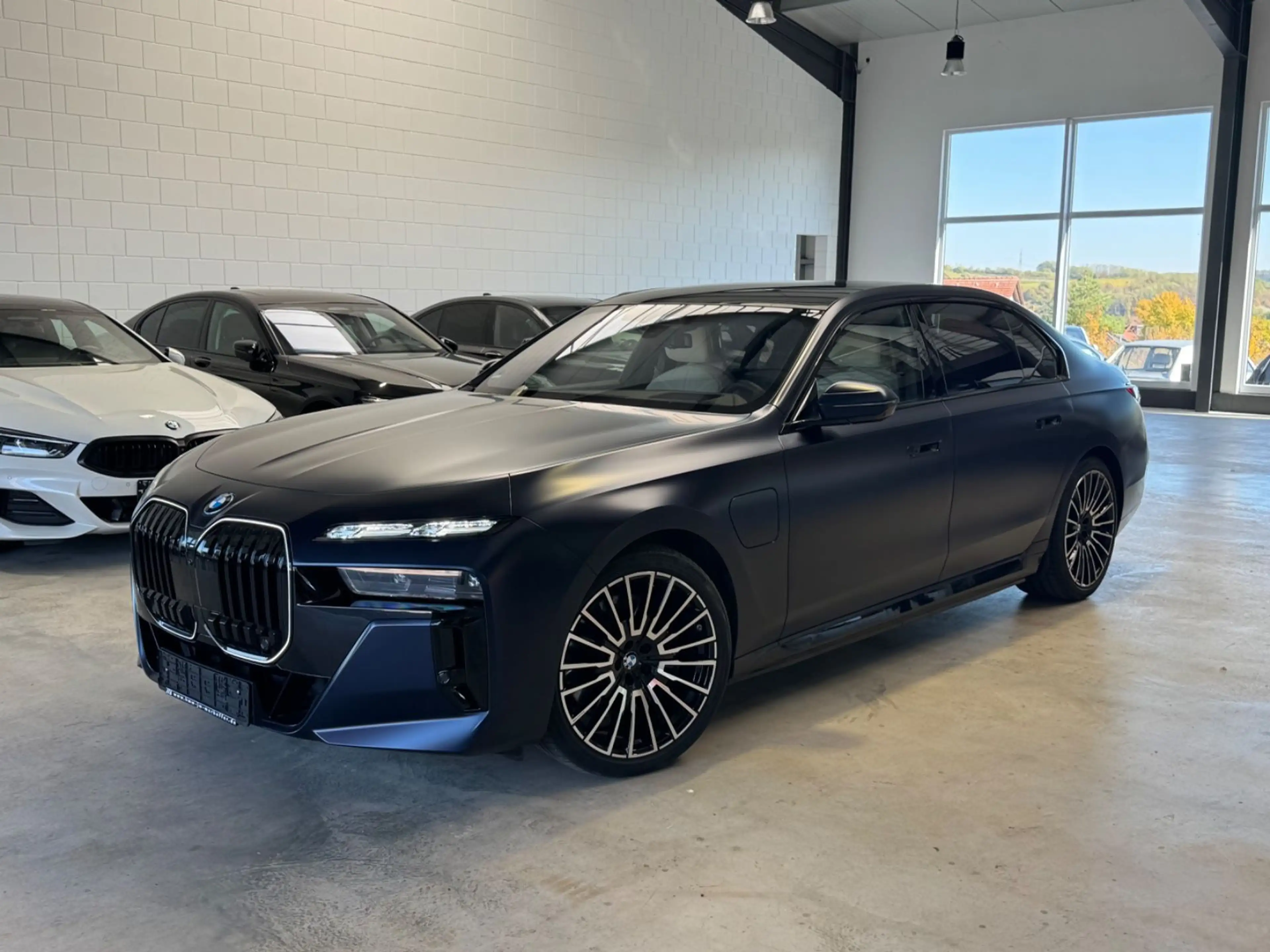 BMW 750 e xDrive MSportPro Individual TV+B&W +Lounge