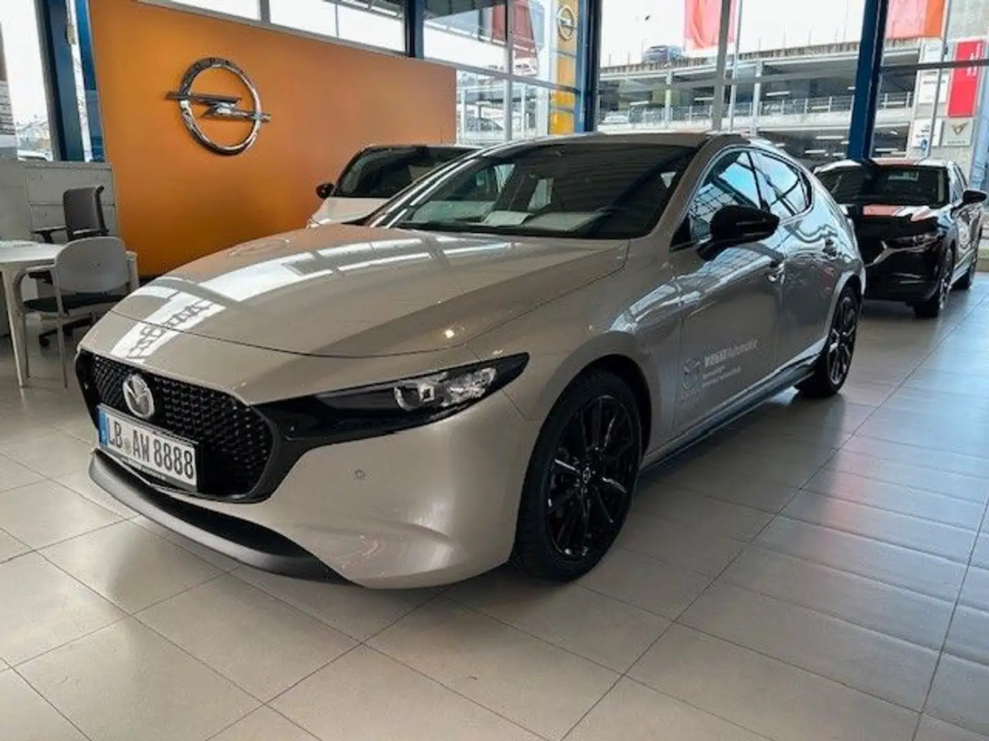 Mazda 3 G-140PS Automatik Homura,Navi Béžová - 1