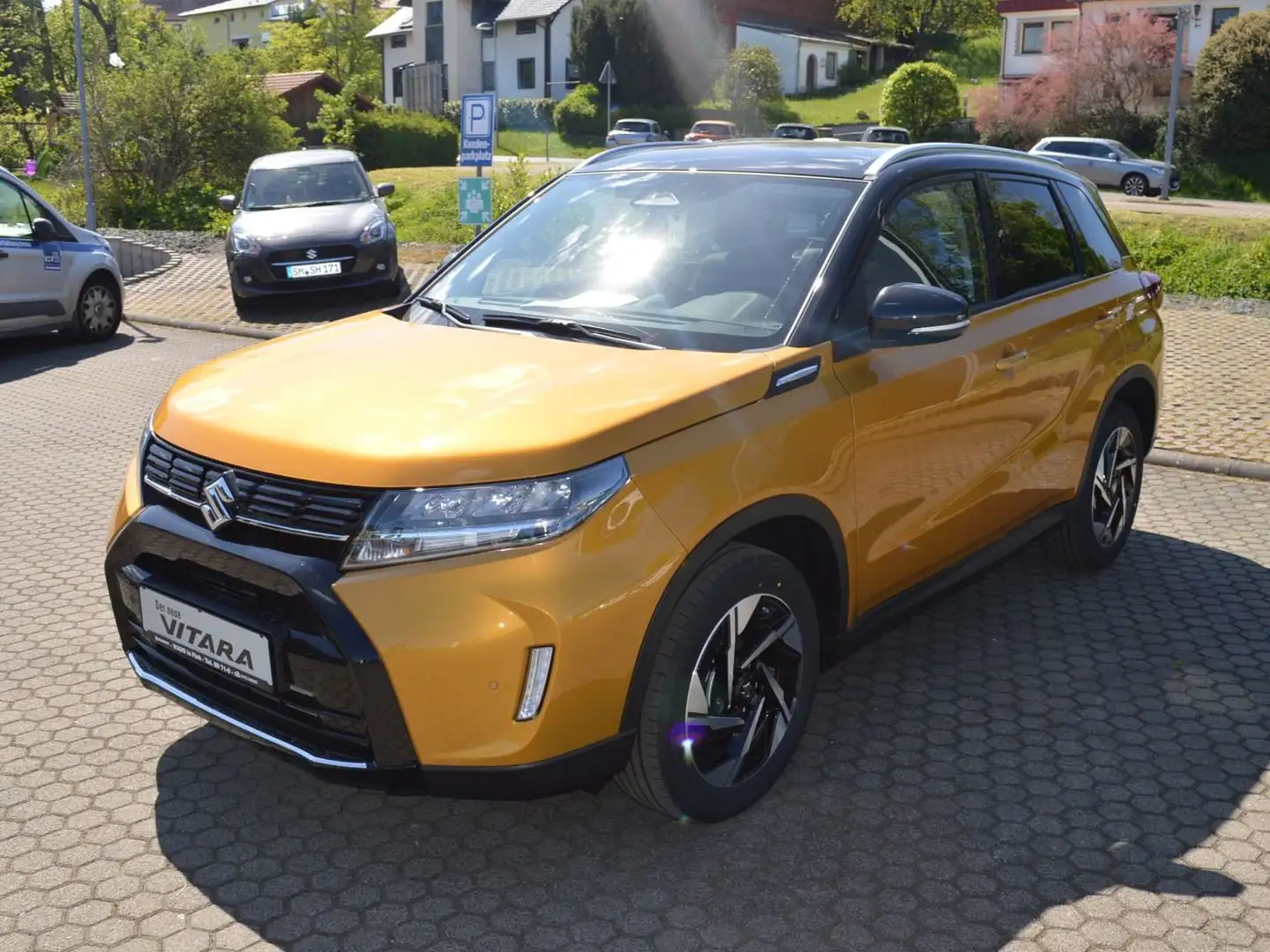 Suzuki Vitara 1.5 DUALJET Hybrid Comfort+ AGS Allgrip Amarillo - 1