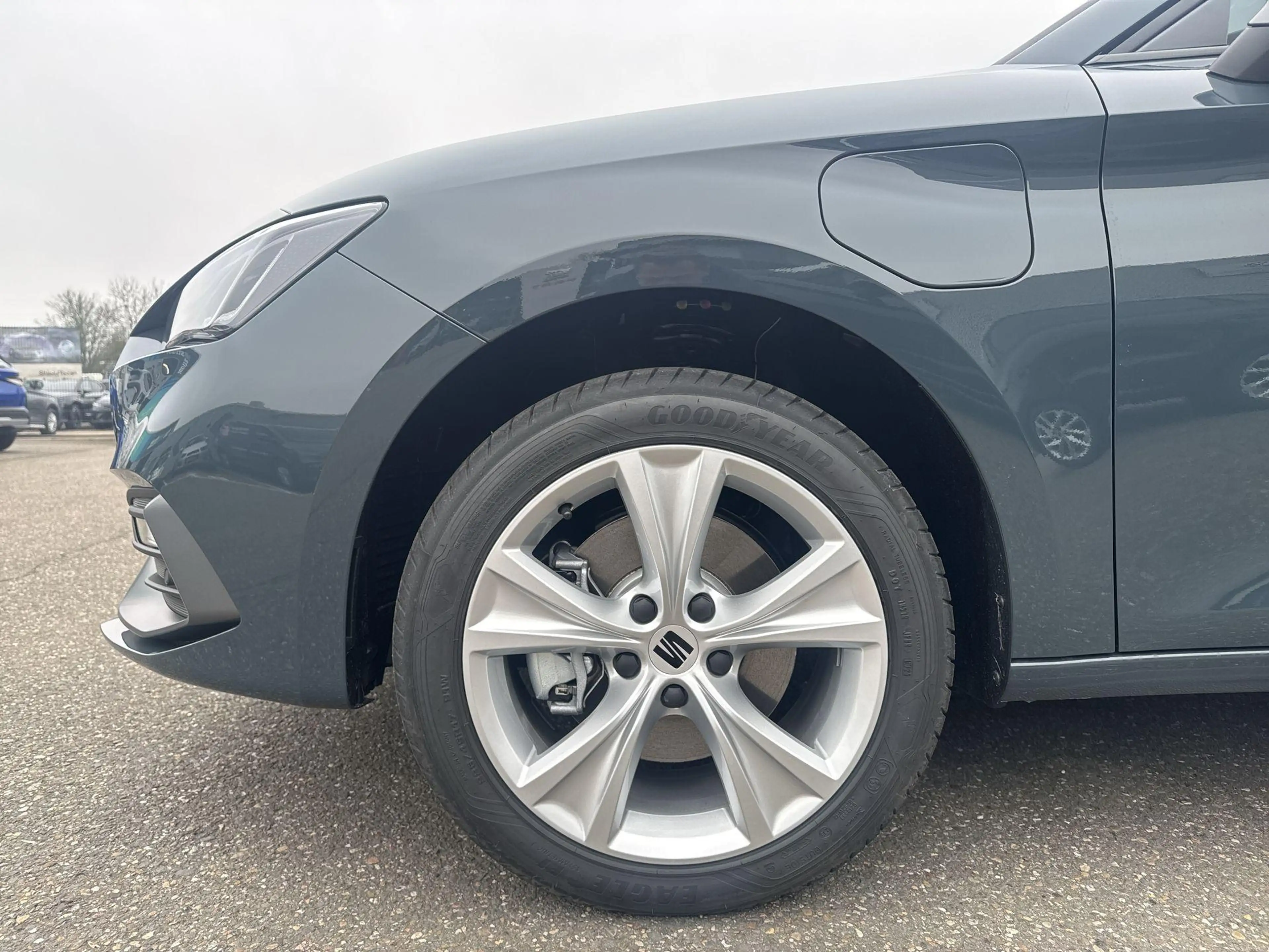 SEAT Leon e-Hybrid Sportstourer FR Business 1.5 TSI eHybrid 150 kW / — photo 9
