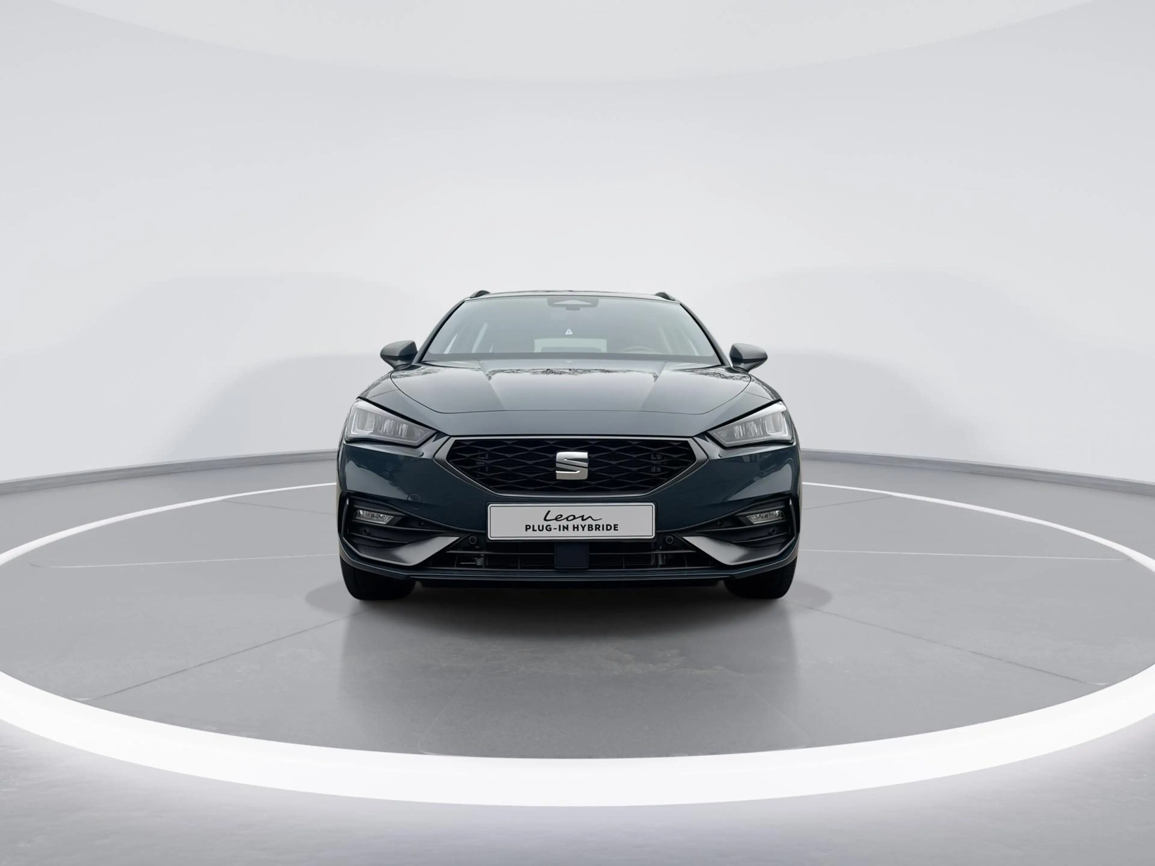 SEAT Leon e-Hybrid Sportstourer FR Business 1.5 TSI eHybrid 150 kW / — photo 8