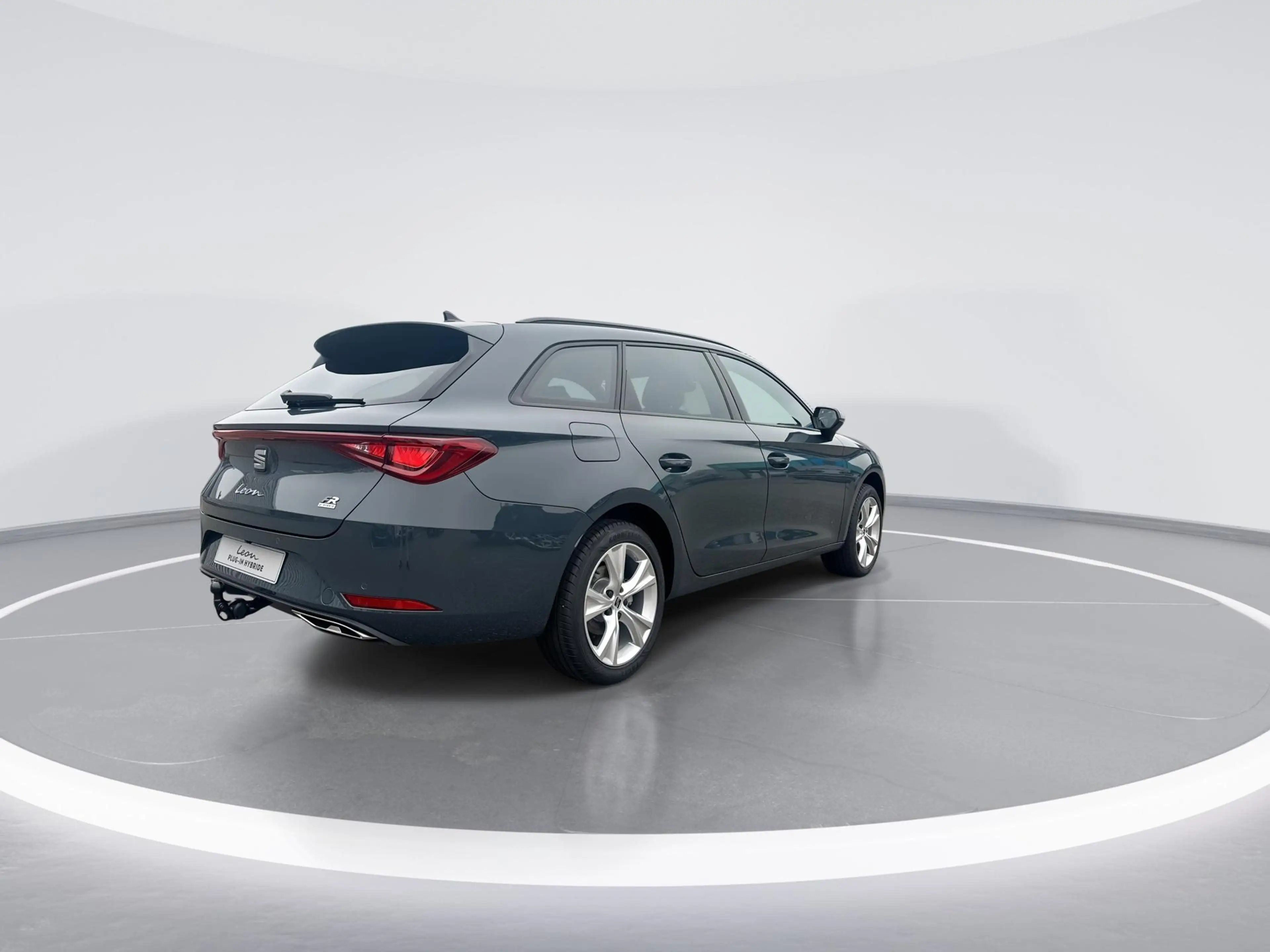 SEAT Leon e-Hybrid Sportstourer FR Business 1.5 TSI eHybrid 150 kW / — photo 5
