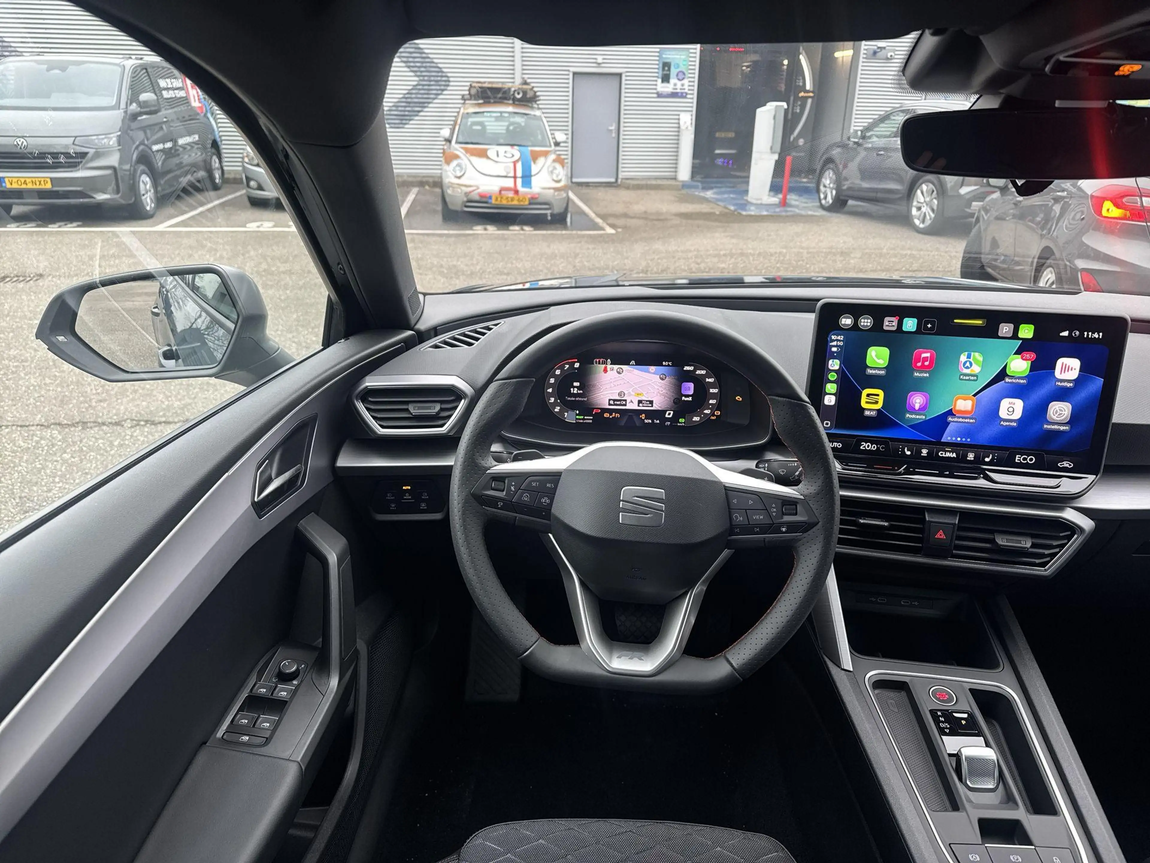 SEAT Leon e-Hybrid Sportstourer FR Business 1.5 TSI eHybrid 150 kW / — photo 13