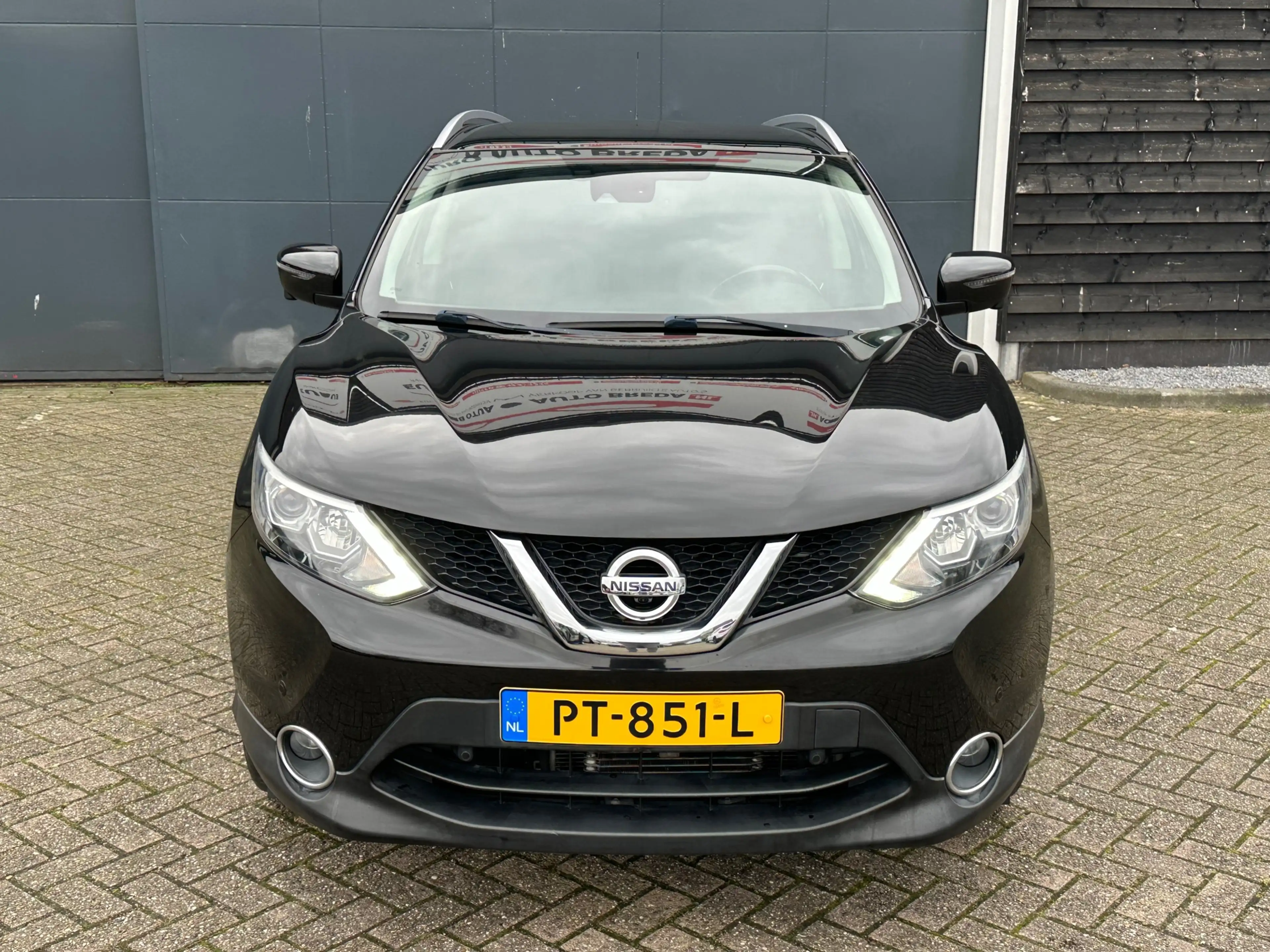 Nissan Qashqai 1.2 Tekna — photo 2
