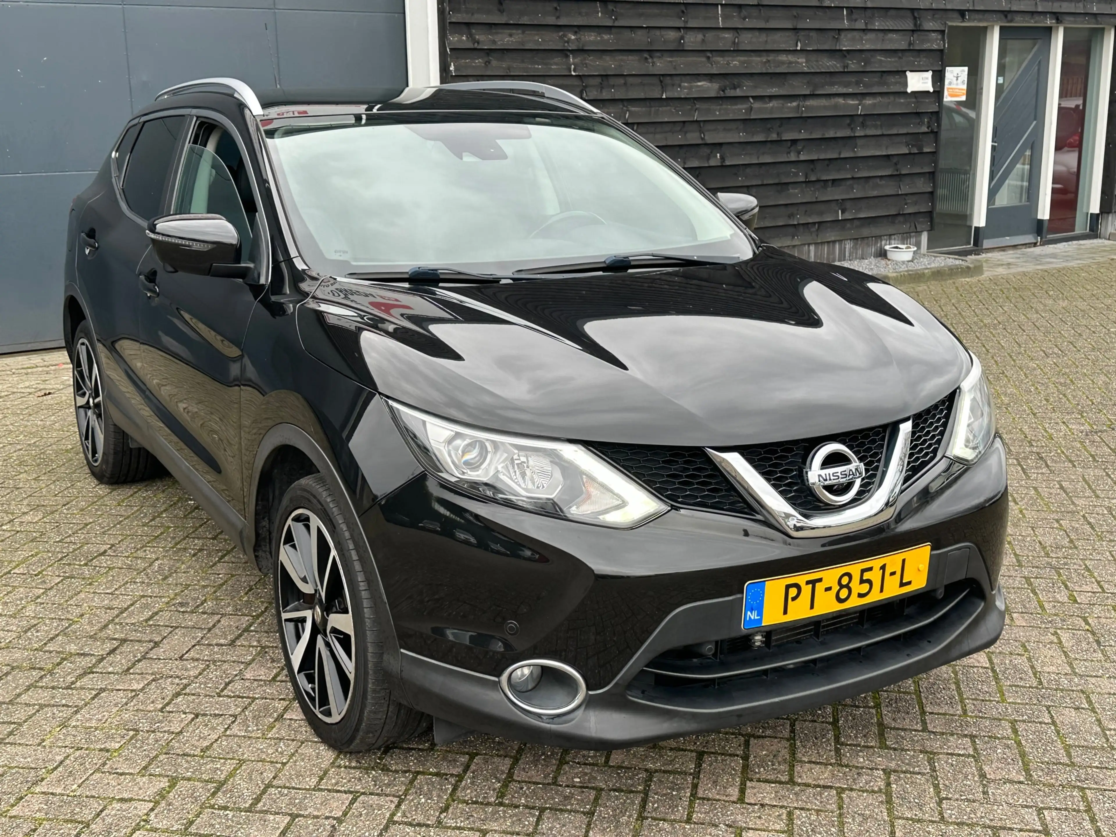 Nissan Qashqai 1.2 Tekna — photo 4