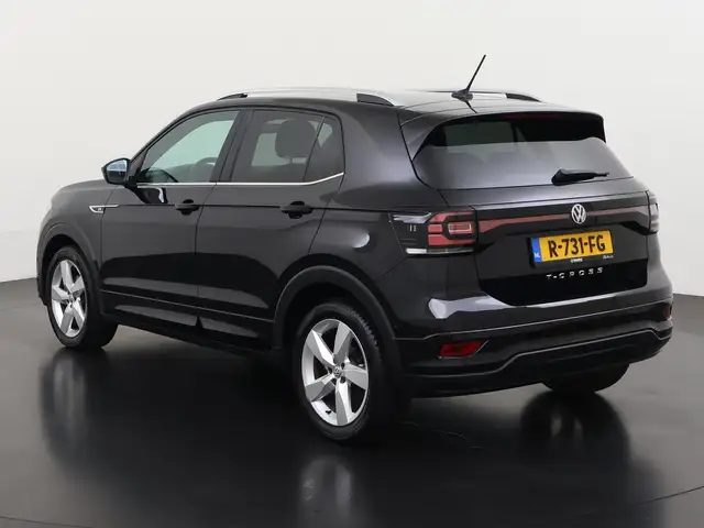 Volkswagen T-Cross view 7