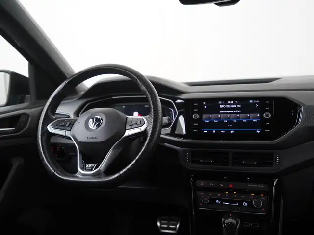 Volkswagen T-Cross view 6