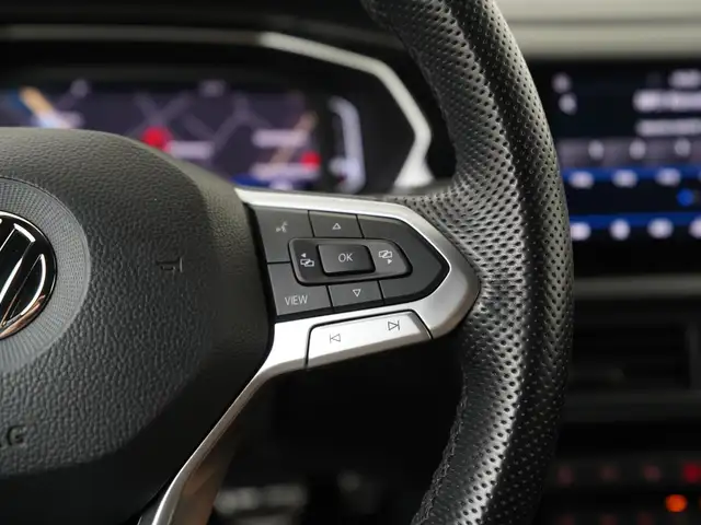 Volkswagen T-Cross view 10