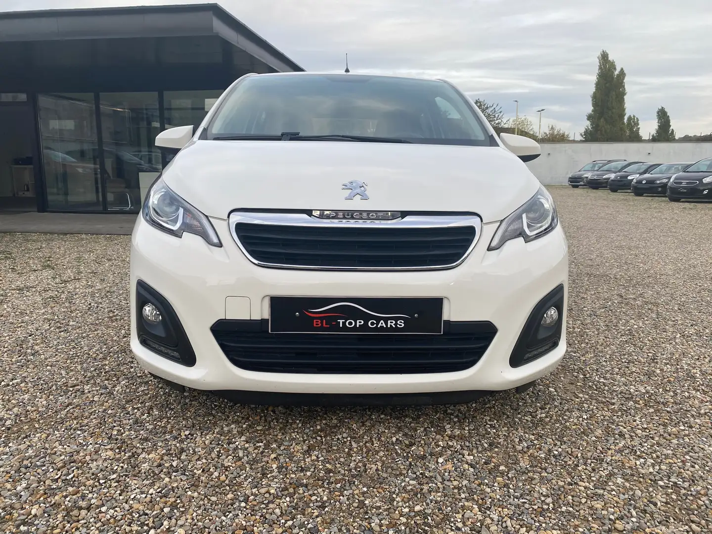 Peugeot 108 108 1.0 VTi Style ** 12 Mois De Garantie ** Blanc - 2