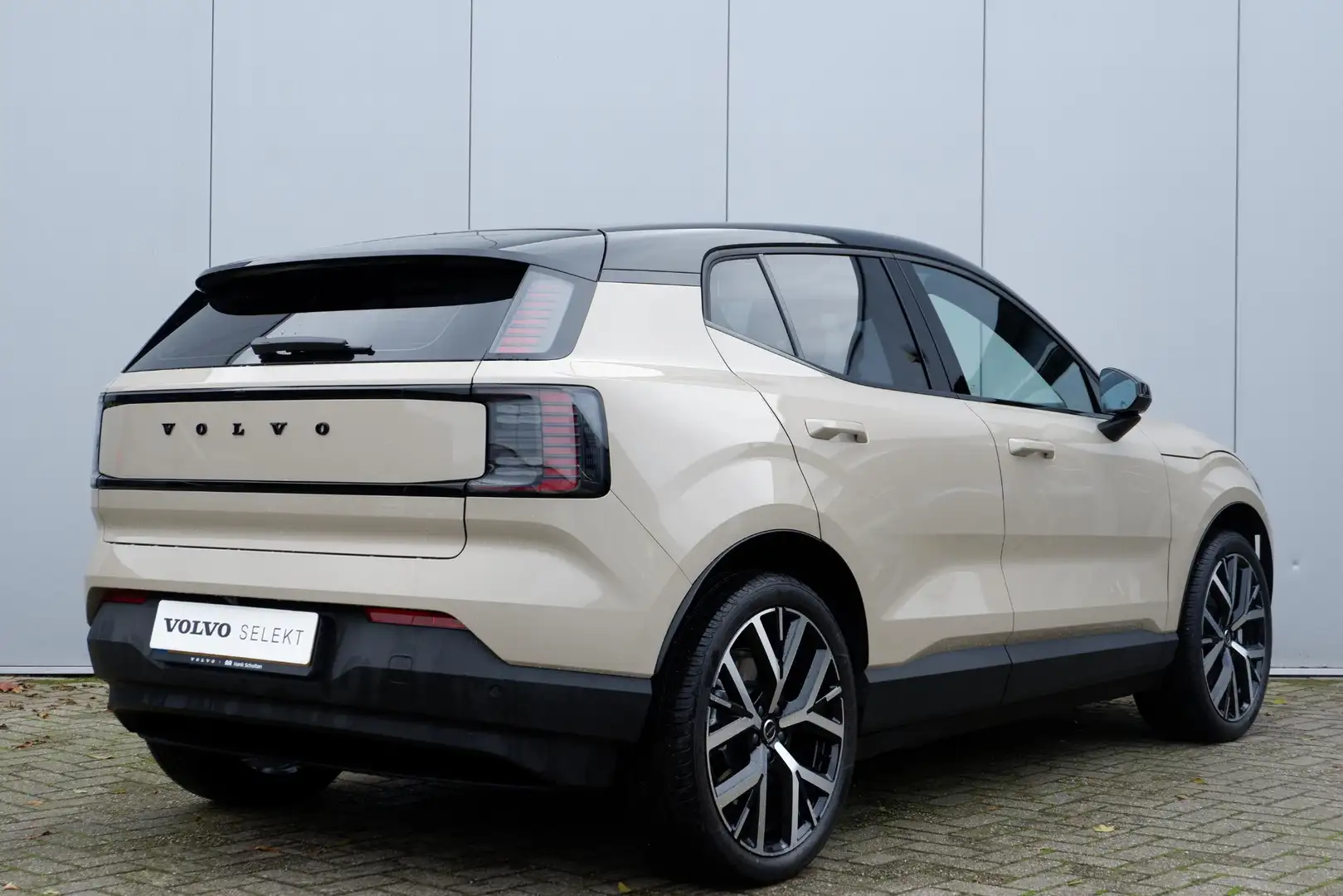 Volvo EX30 Single Motor Extended Range Plus 69 kWh Europa | B Brun - 2