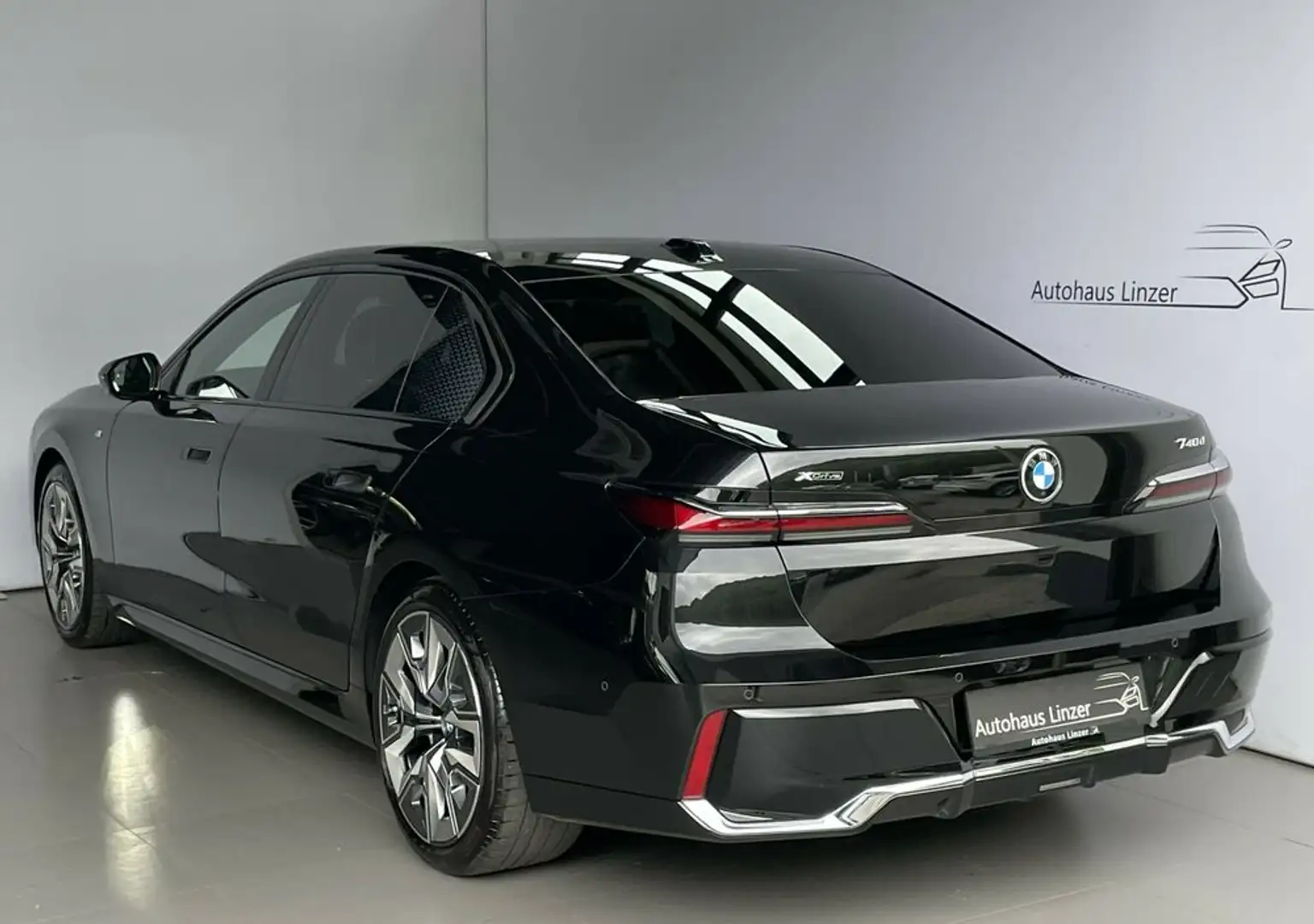 BMW 740 d xDrive M-Sport *Sitzkühl*Bowers&W*Massage*21'' Schwarz - 2