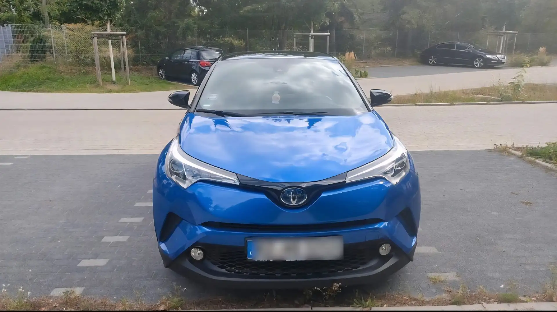 Toyota C-HR Hybrid Lounge - 1