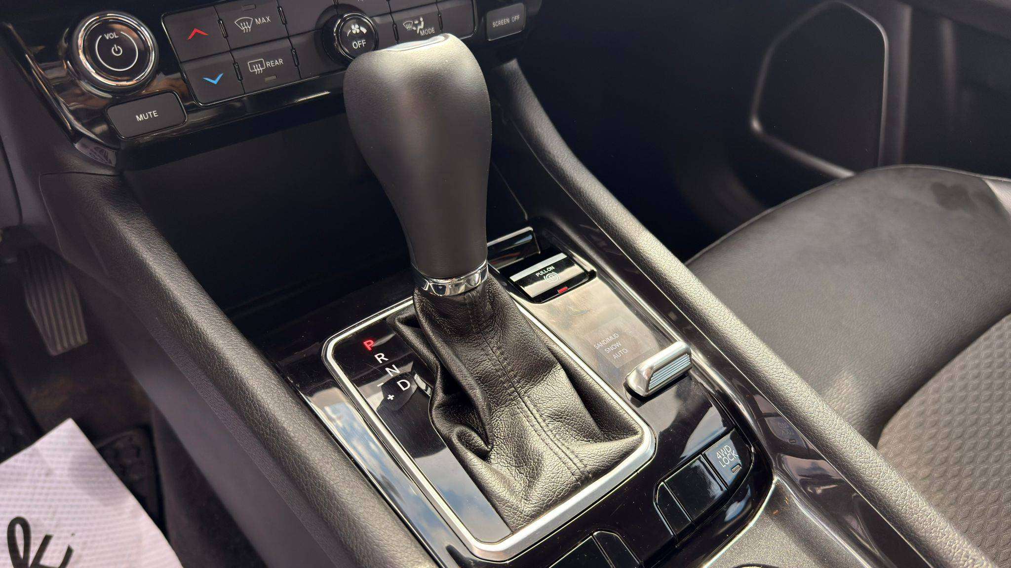 2024 Jeep Compass — view 15