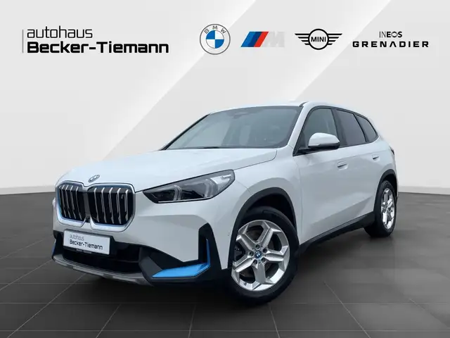 BMW iX 1 xDrive30 LivePro/Head-Up/CarPlay/Driving+/Parkin