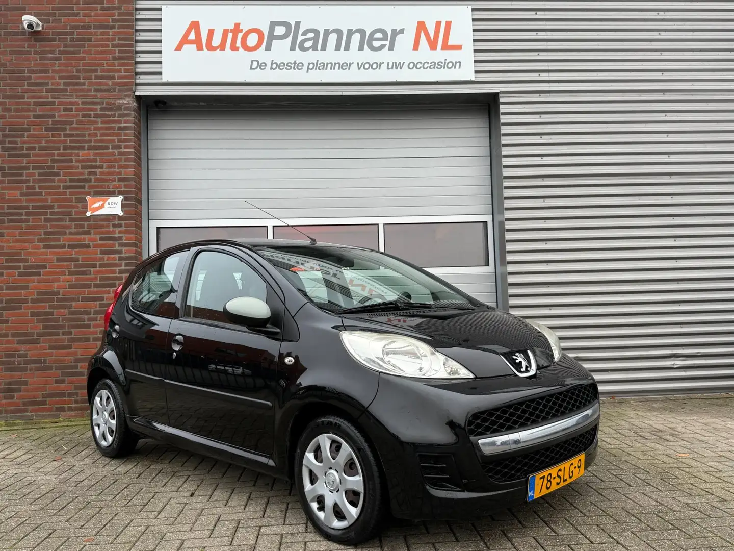 Peugeot 107 1.0-12V XS! 5-Deurs! Airco! Elek. ramen! Nero - 1