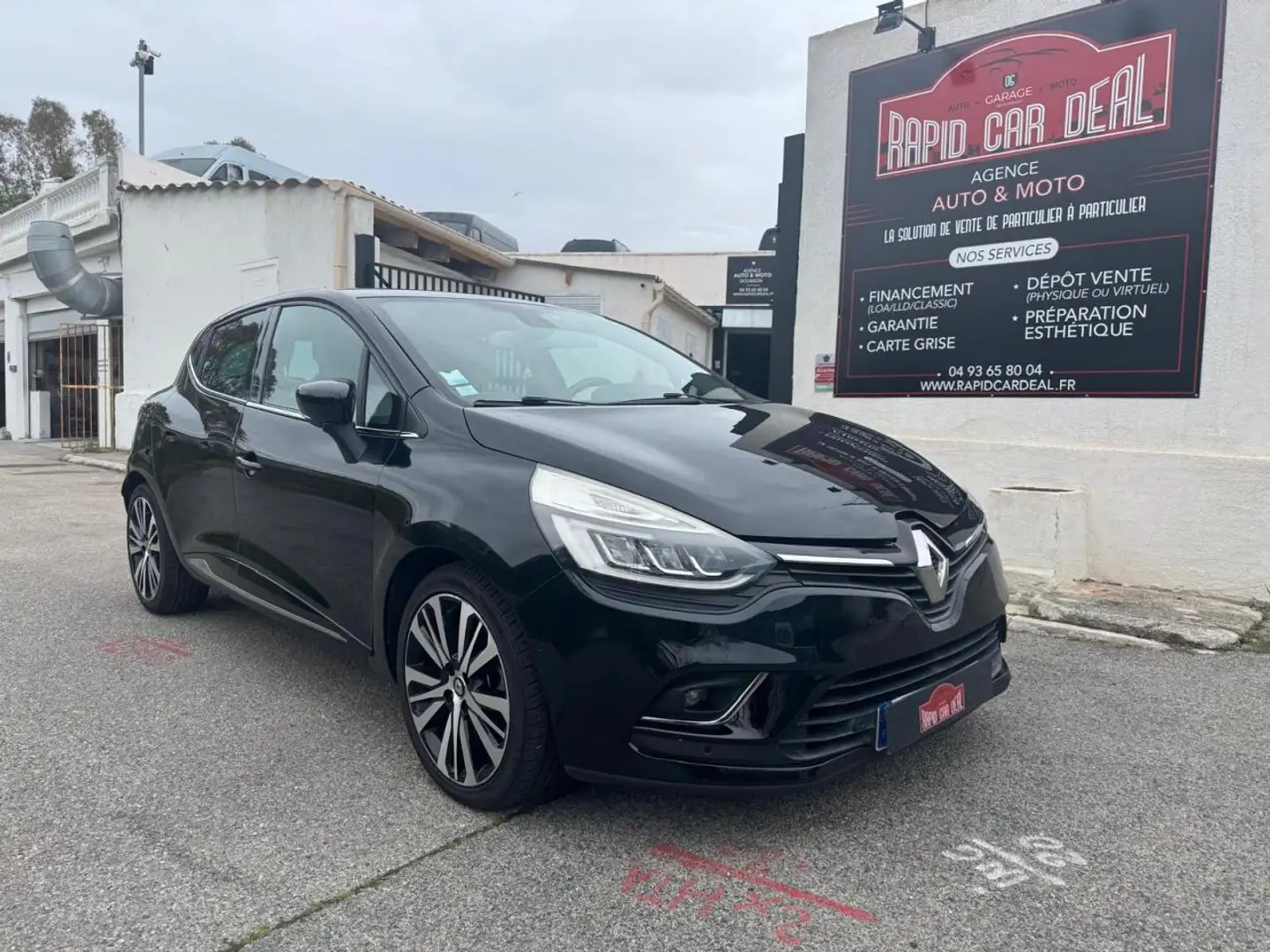Renault Clio Clio 1.2 Energy TCe - 120 - BV EDC  IV BERLINE Ini Zwart - 1