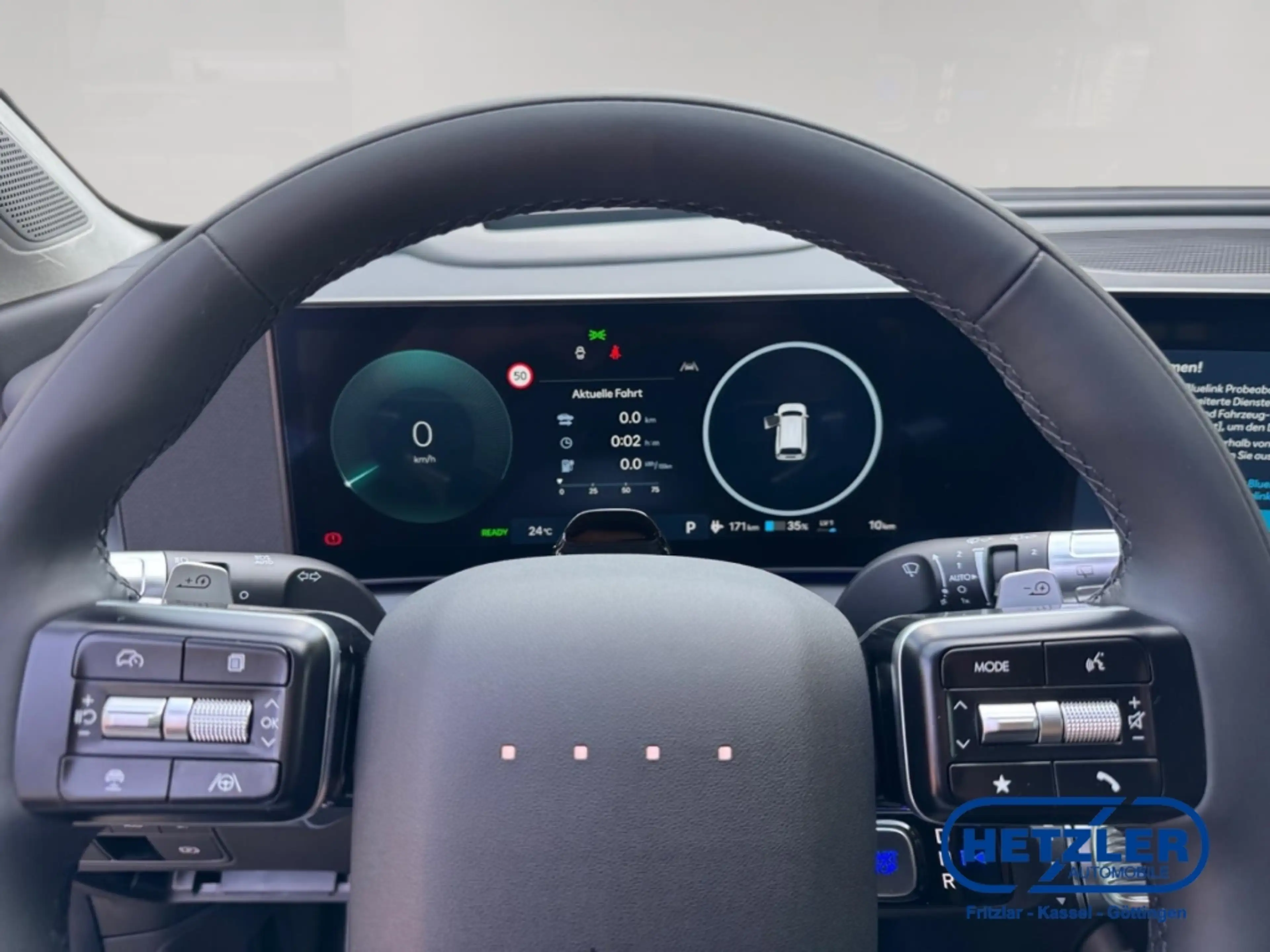Hyundai IONIQ 9 226 kW 4WD Uniq Elektro 110 kWh HUD Niveau El. Pan — photo 7