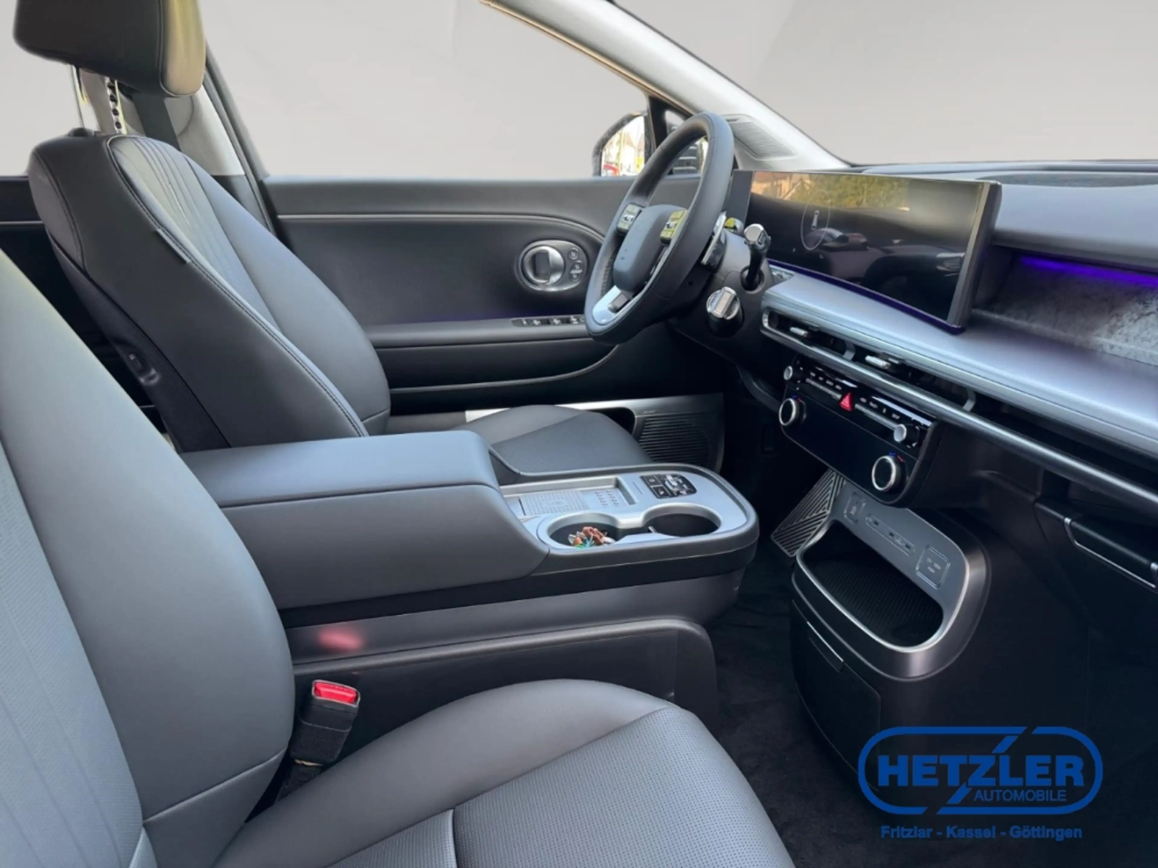 Hyundai IONIQ 9 226 kW 4WD Uniq Elektro 110 kWh HUD Niveau El. Pan — photo 13