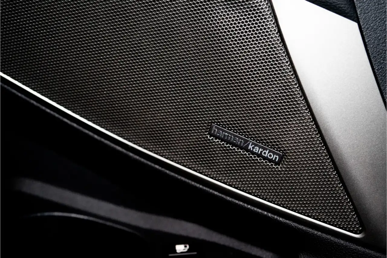 BMW 3 Series 2026 — фото 39