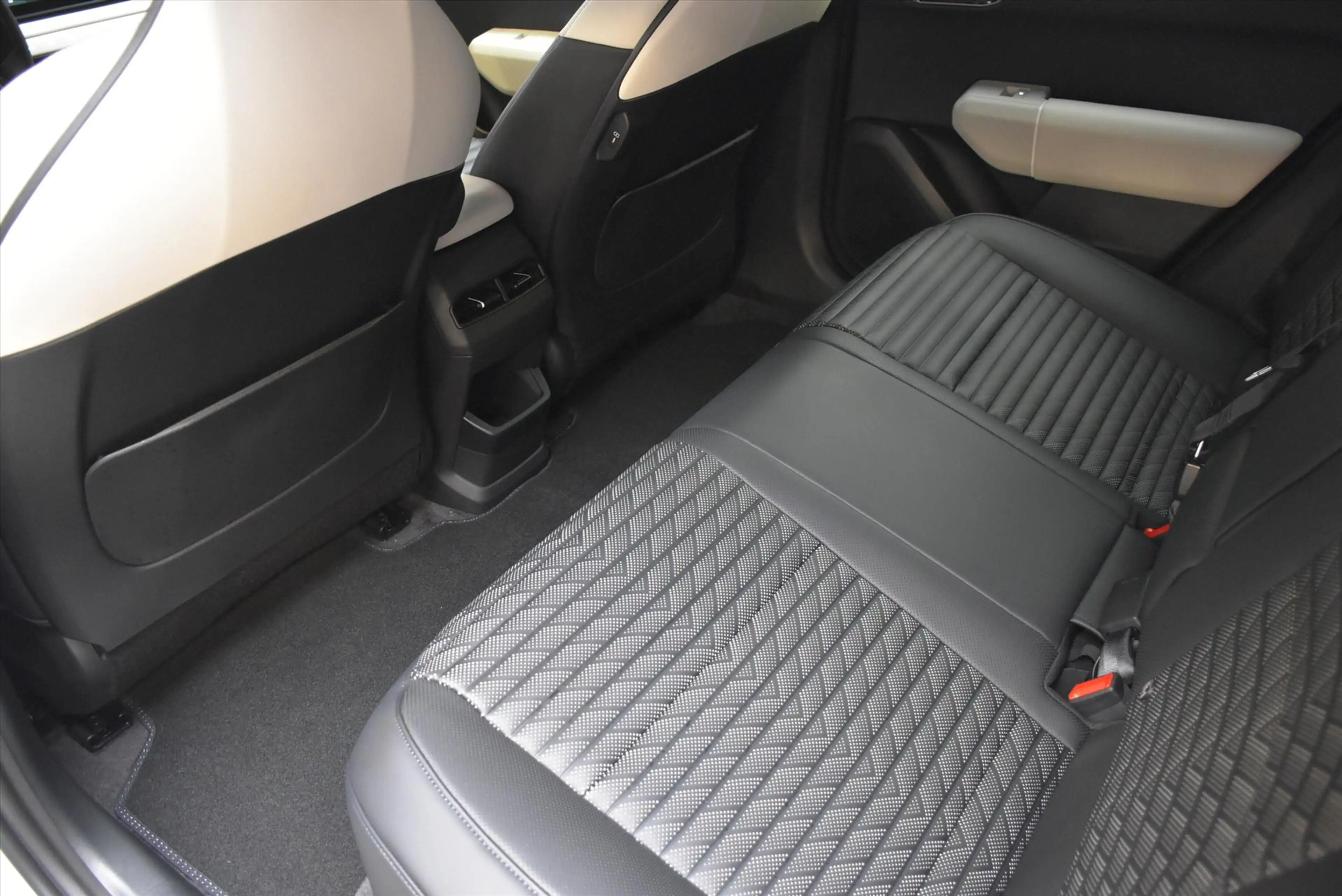 Kia EV4 81,4 kWh 204PK GT-Line Business Edition — photo 15