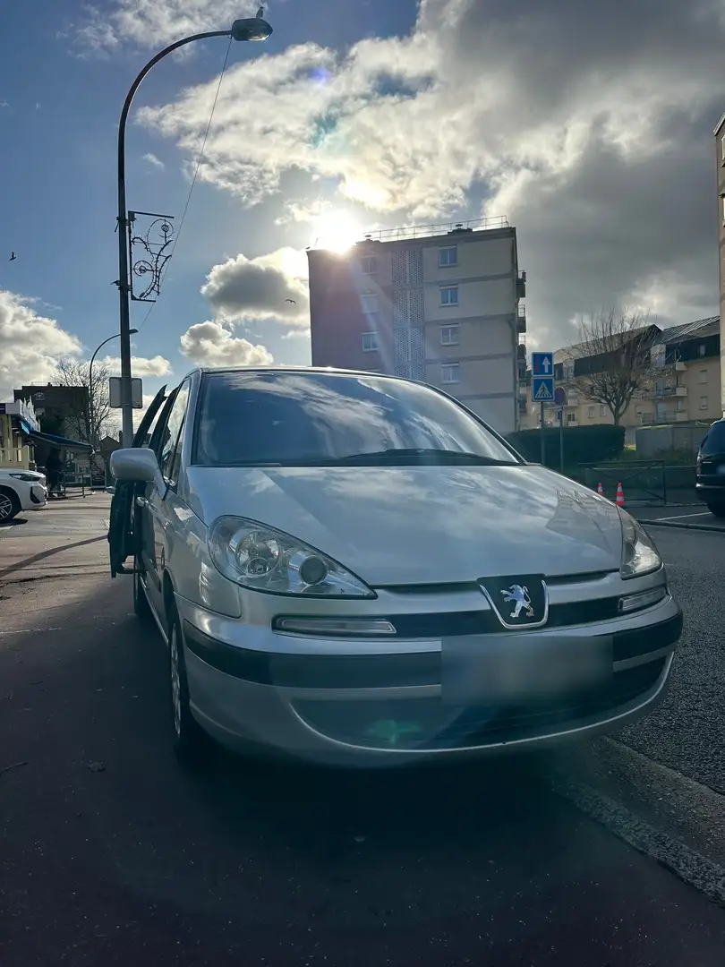 Peugeot 807 HDi 130 Platinum - 2