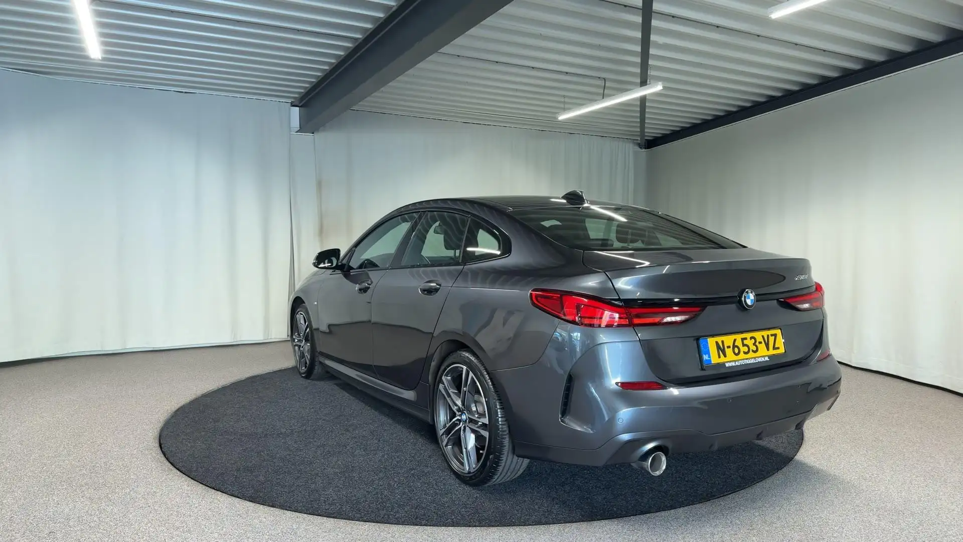 BMW 218 2-serie Gran Coupé 218i High Executive Automaat | Grijs - 2