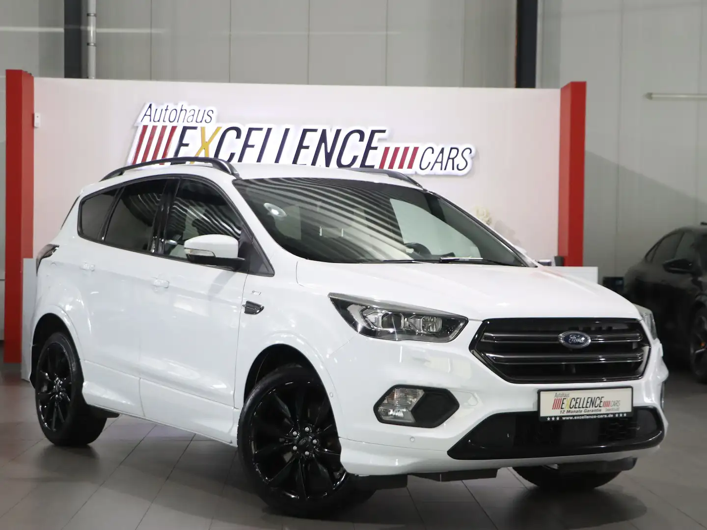 Ford Kuga ST-LINE SPORT WHITE & BLACK / XENON, LEDER Bianco - 1