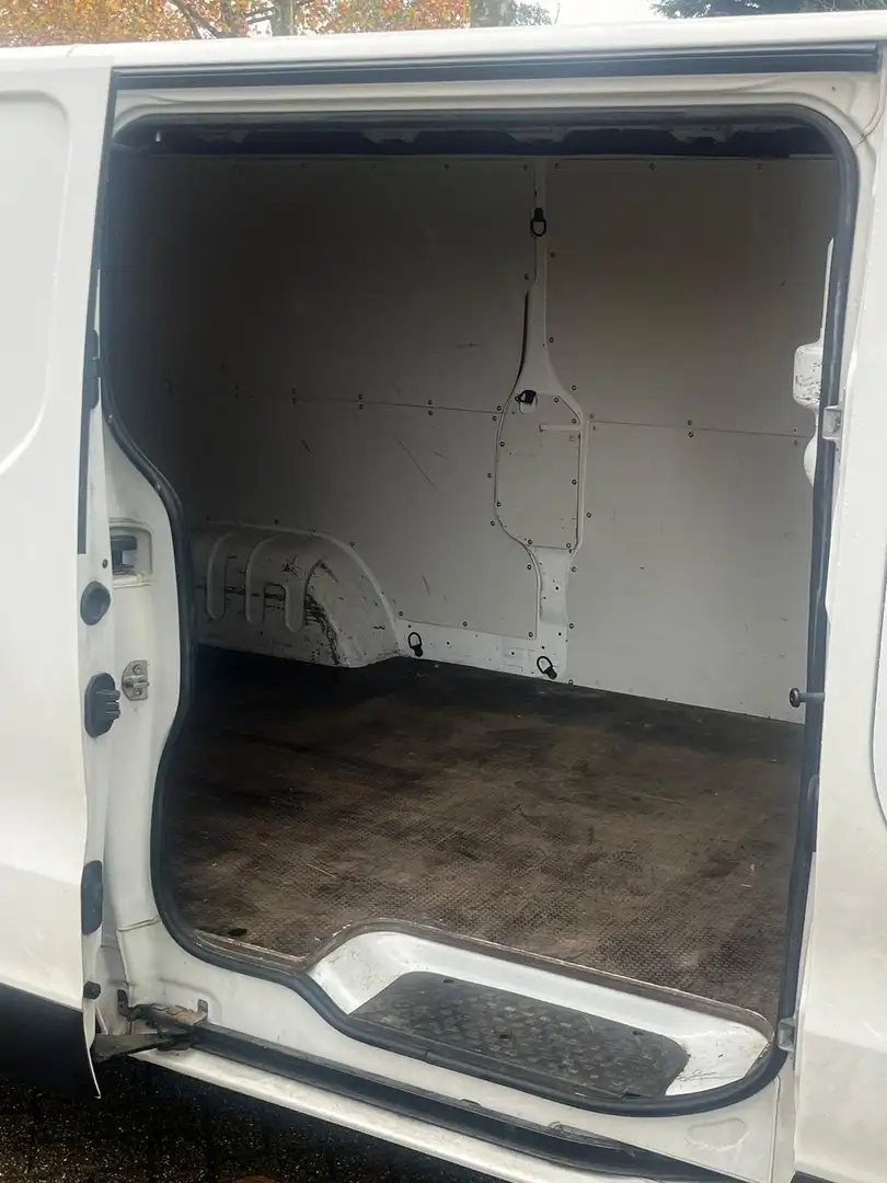 Nissan NV300 L1H1 2,7 dCi 121 Eco - 2