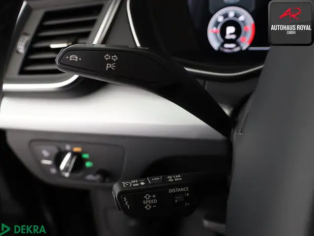 Audi Q5 view 15