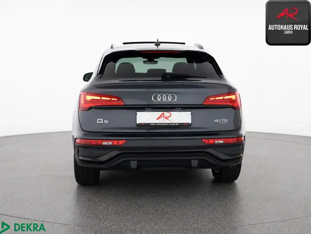 Audi Q5 view 3