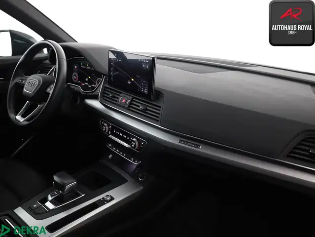Audi Q5 view 9