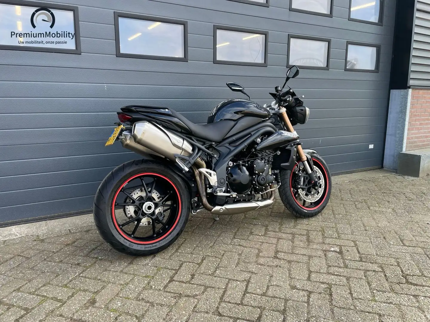 Triumph Speed Triple 1050 ABS Noir - 2