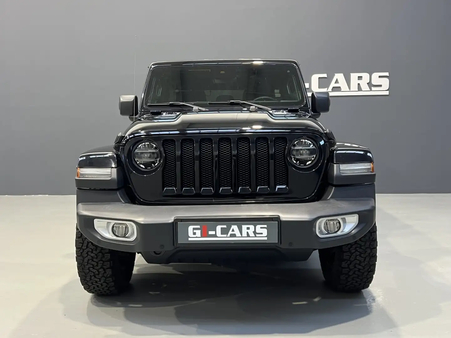 Jeep Wrangler Unlimited 2.0T GME Sahara 8ATX Negro - 2