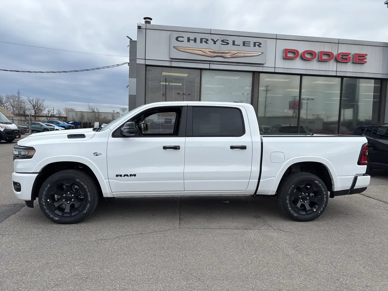RAM 1500 снимка RAM 1500