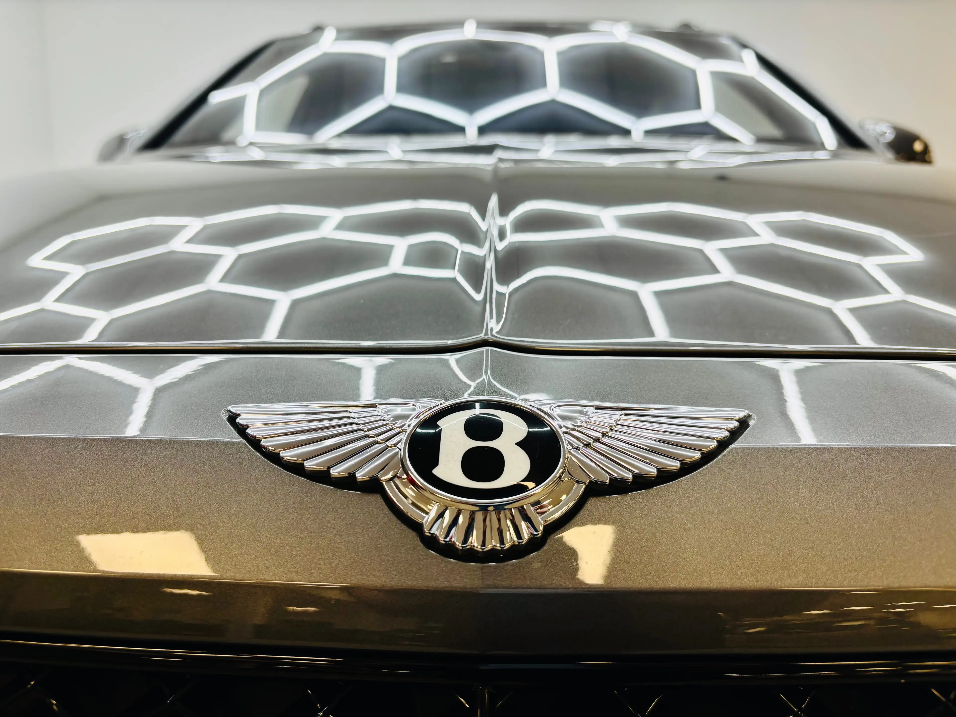 Bentley Bentayga ⚫️W12 TWIN TURBO⚫️AKRAPOVIC EXHAUST⚫️PANO — photo 9