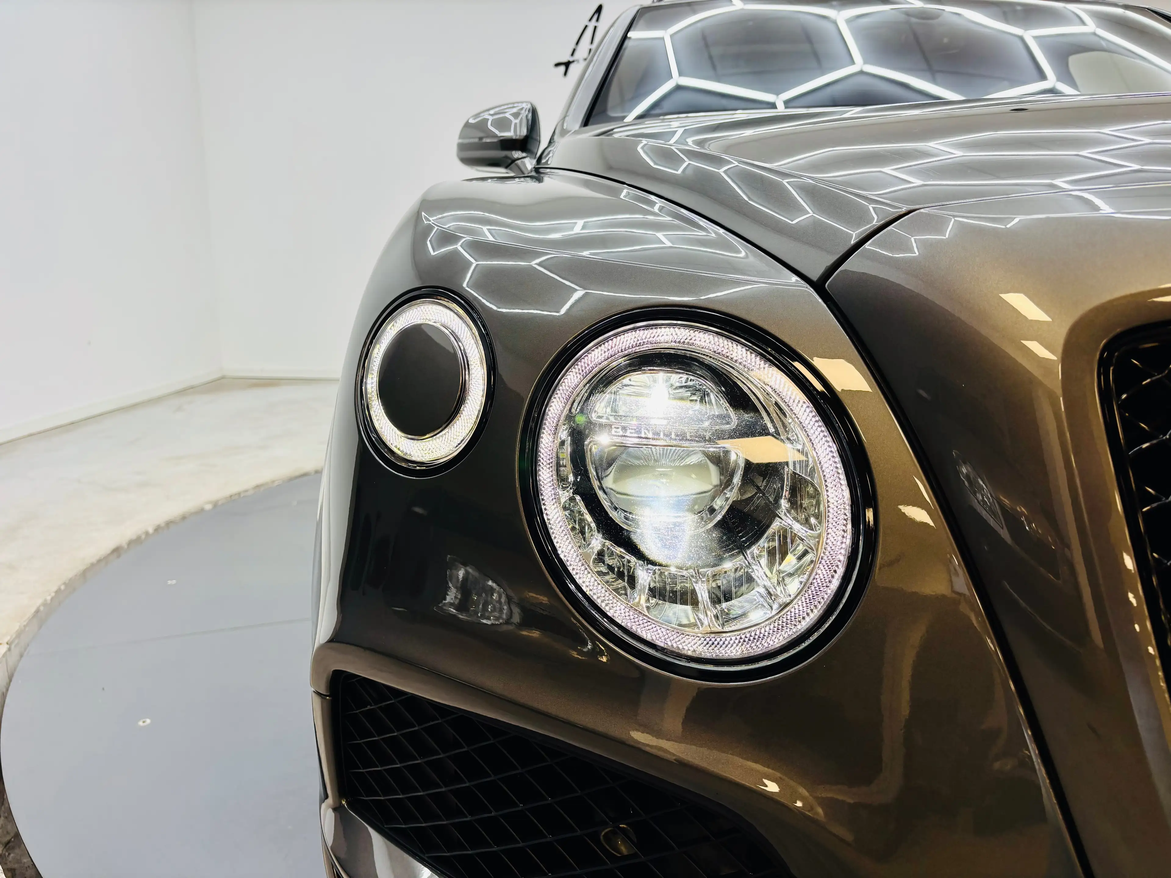 Bentley Bentayga ⚫️W12 TWIN TURBO⚫️AKRAPOVIC EXHAUST⚫️PANO — photo 13