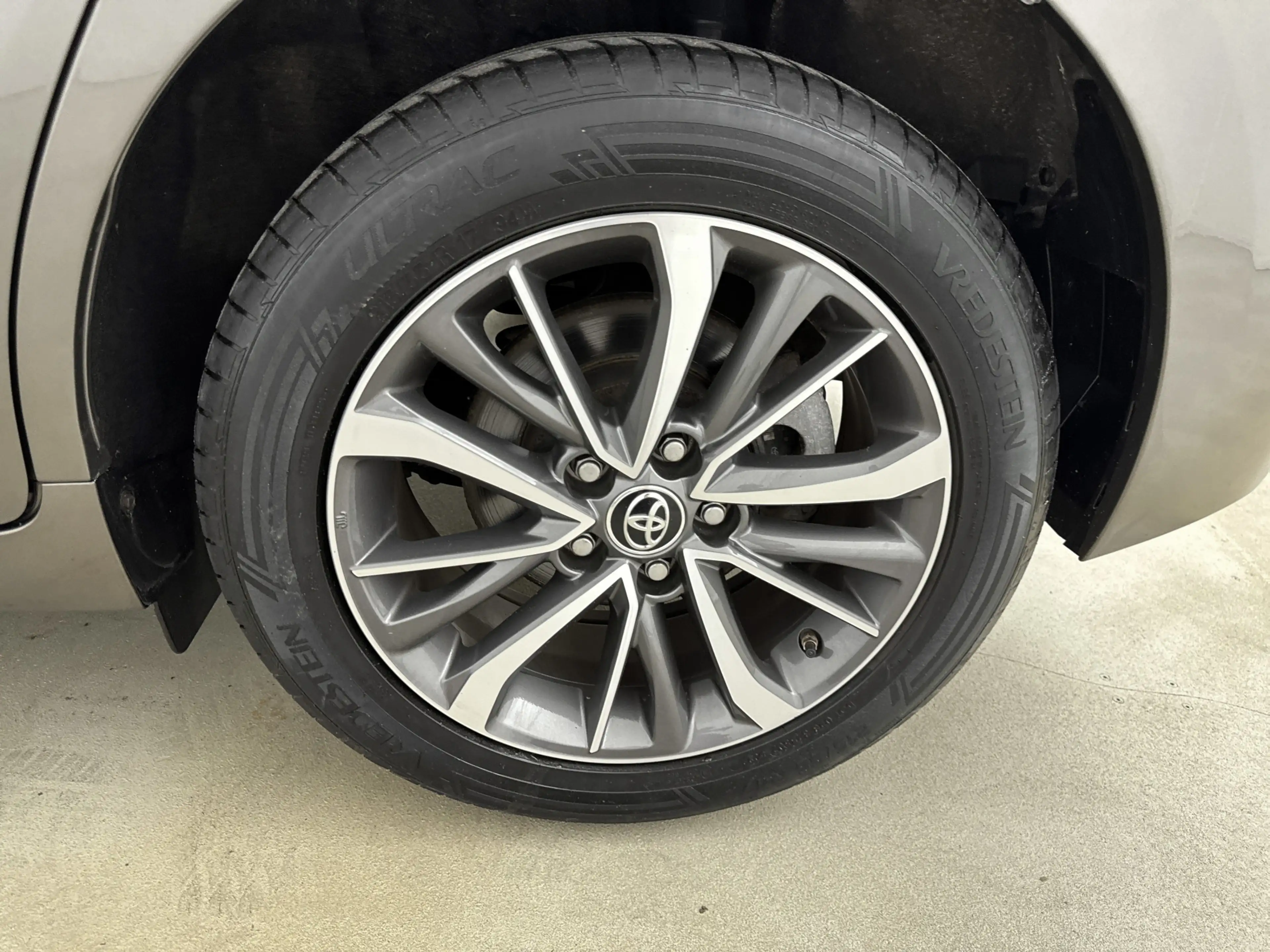 Toyota Verso 1.6 VVT-i Dynamic | Parkeersensoren V+A | Pano Dak — photo 13