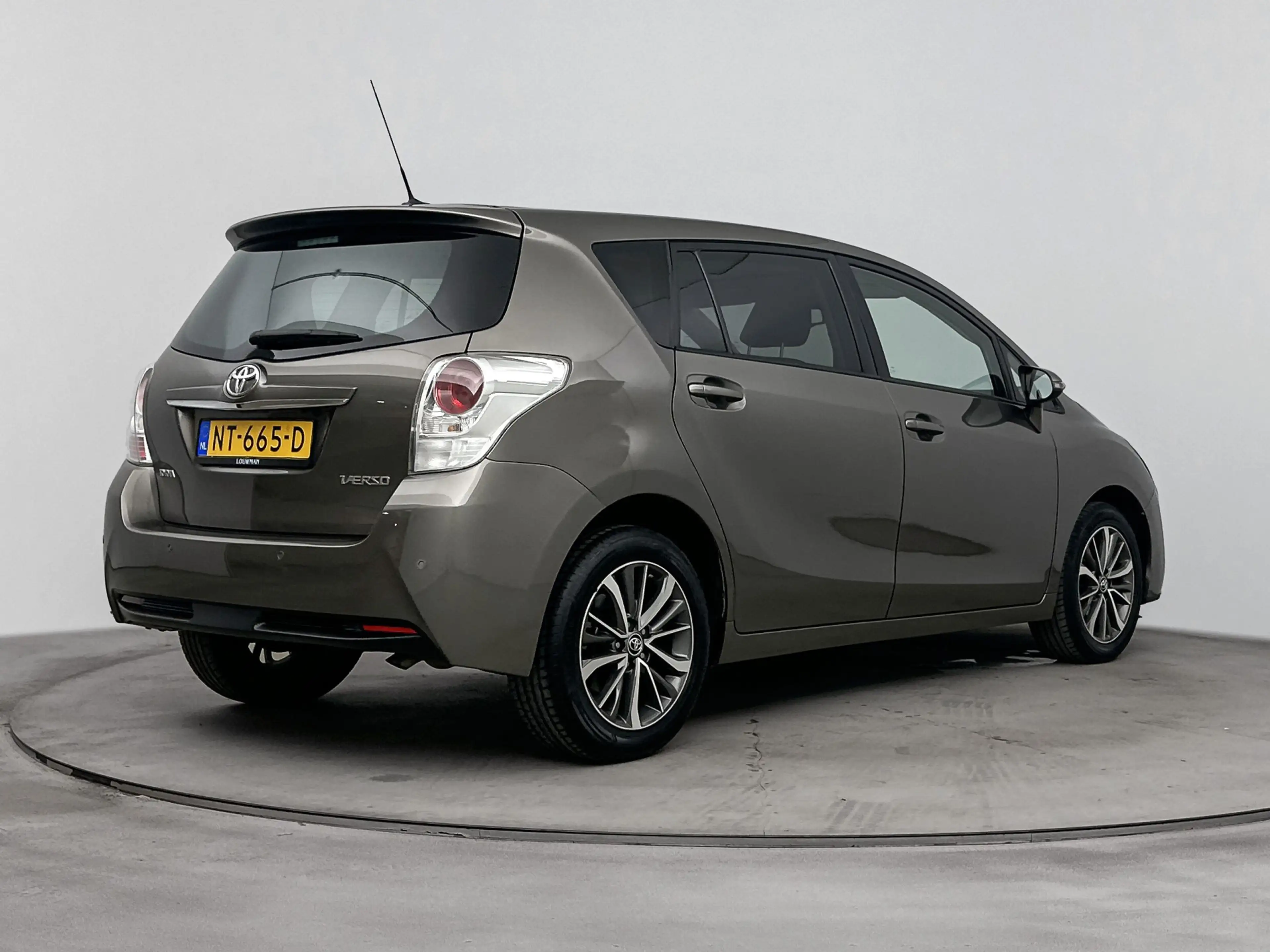 Toyota Verso 1.6 VVT-i Dynamic | Parkeersensoren V+A | Pano Dak — photo 2