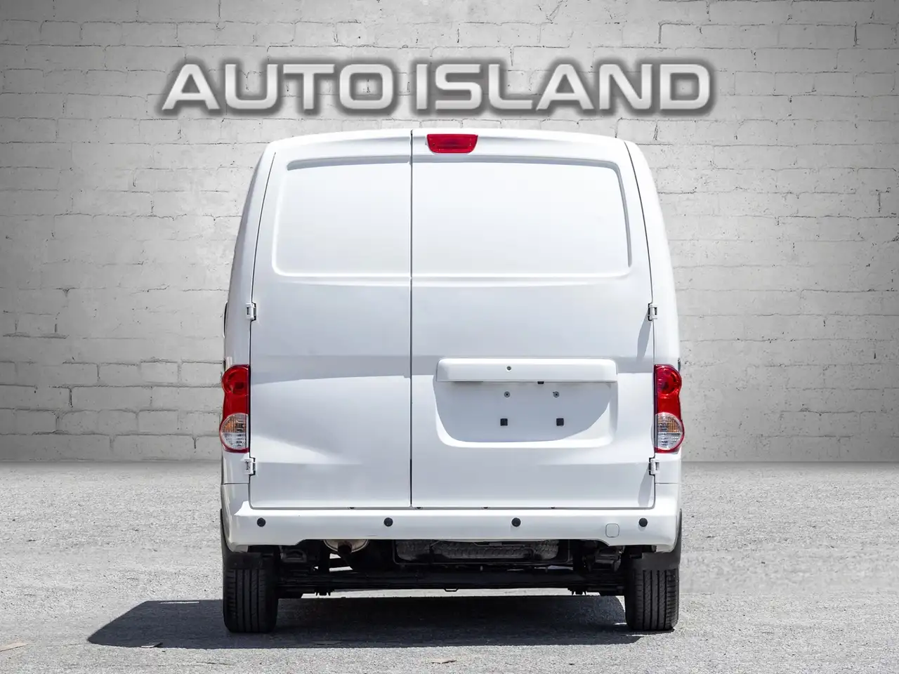 Nissan NV200 снимка Nissan NV200