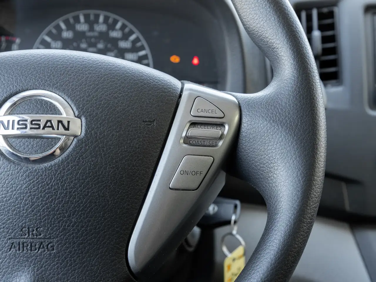 Nissan NV200 снимка Nissan NV200