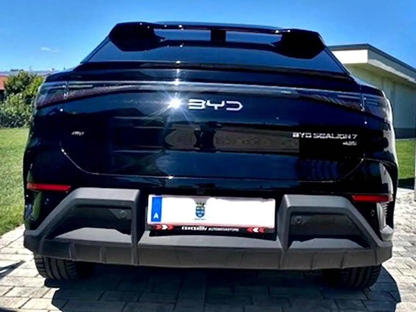 BYD Sealion 7 Excellence Schwarz - 2