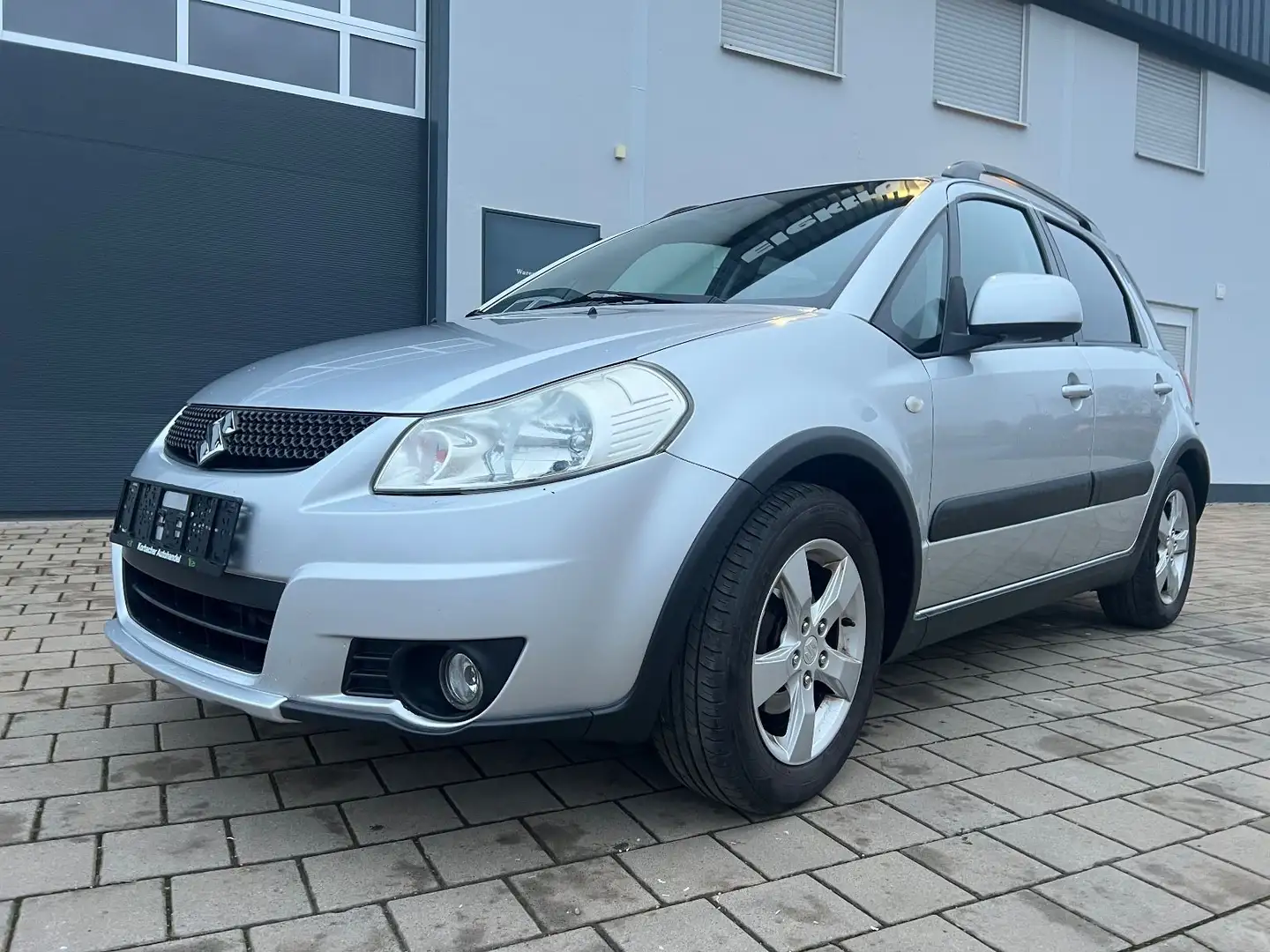 Suzuki SX4 Club Silber - 2