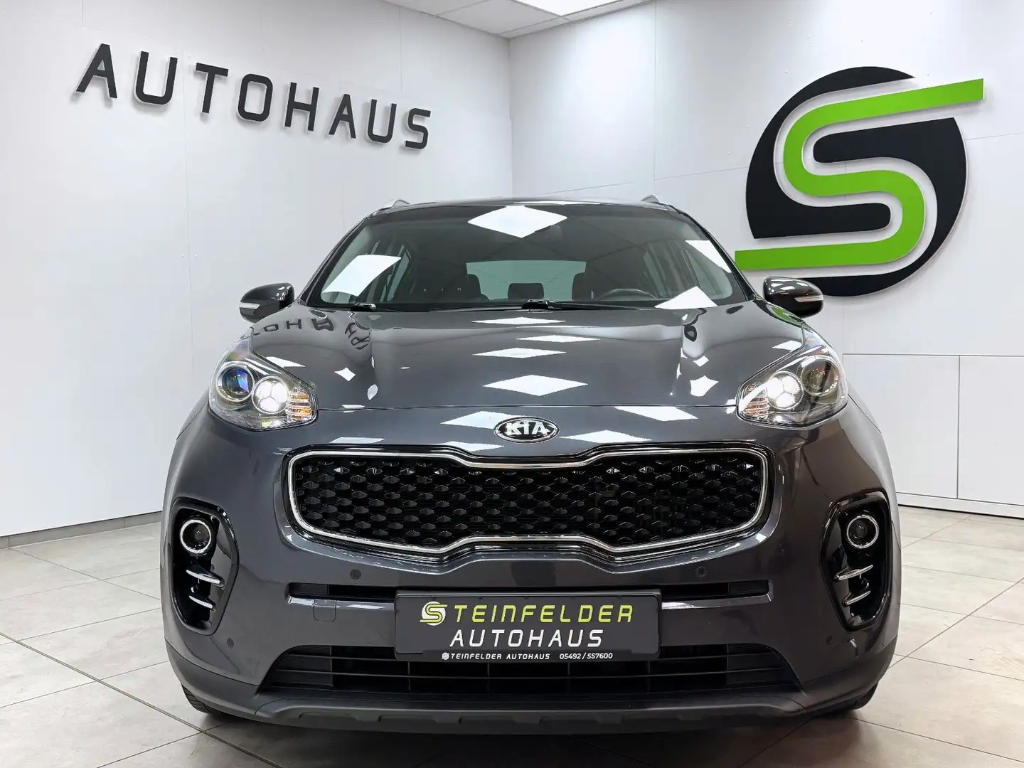 Kia Sportage 1.7 CRDi / RKAM / 4X SHZ / AHK / LENKH. Grau - 2
